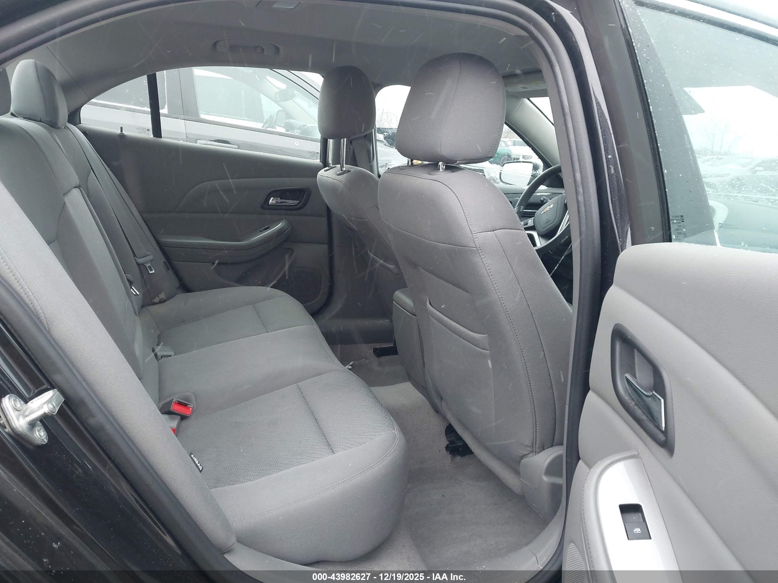 CHEVROLET MALIBU image 8