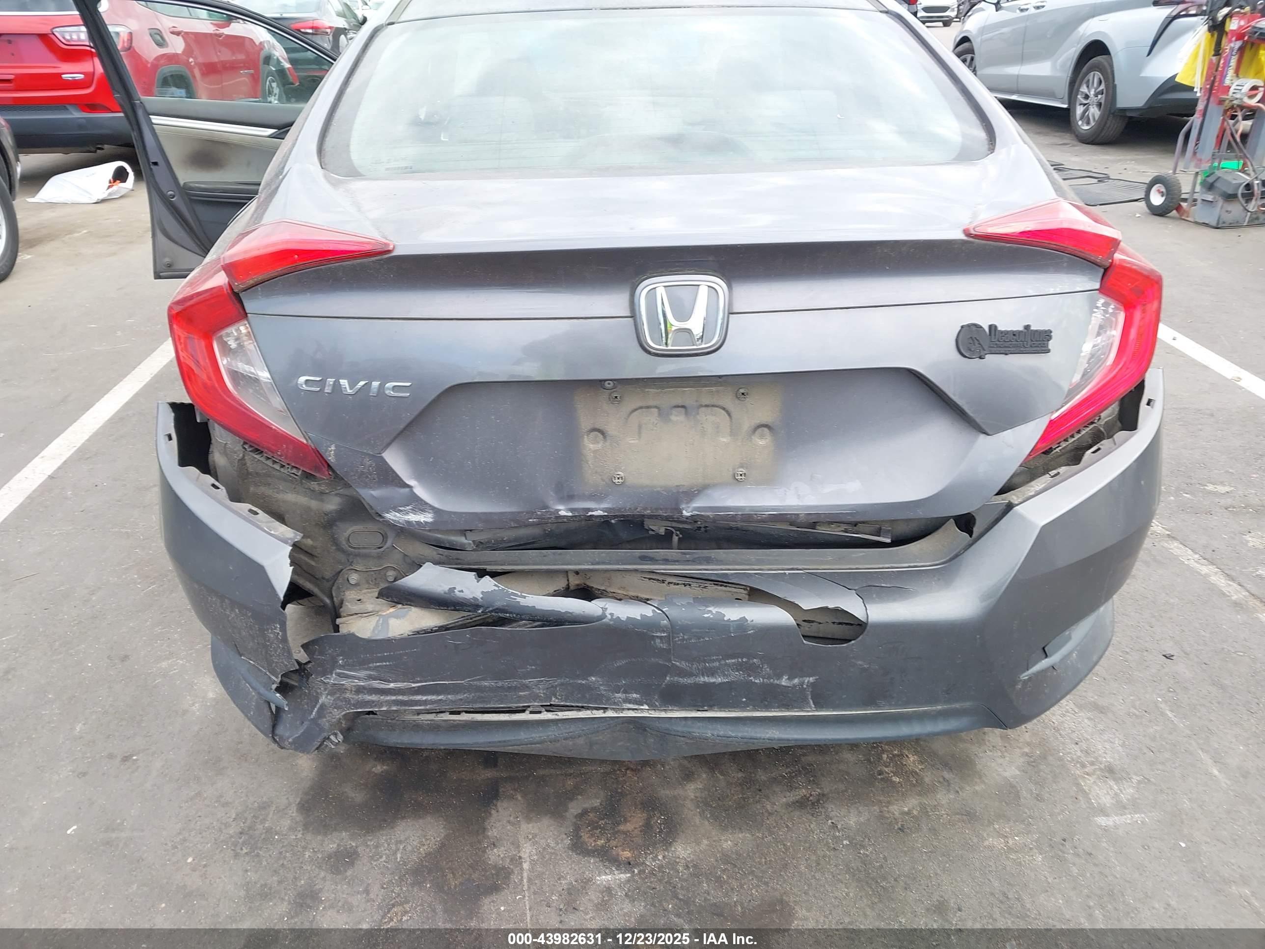 HONDA CIVIC image 6