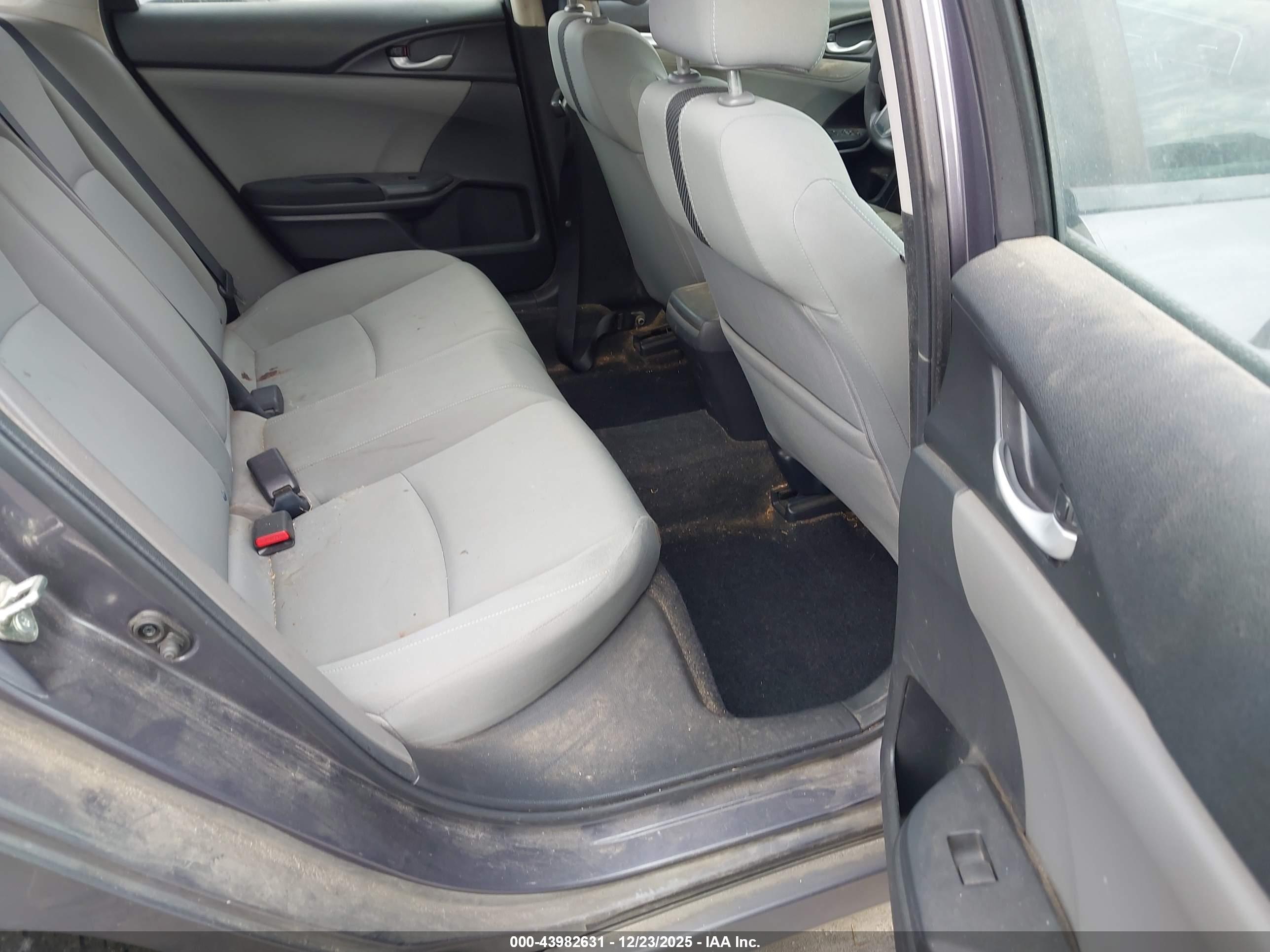 HONDA CIVIC image 8