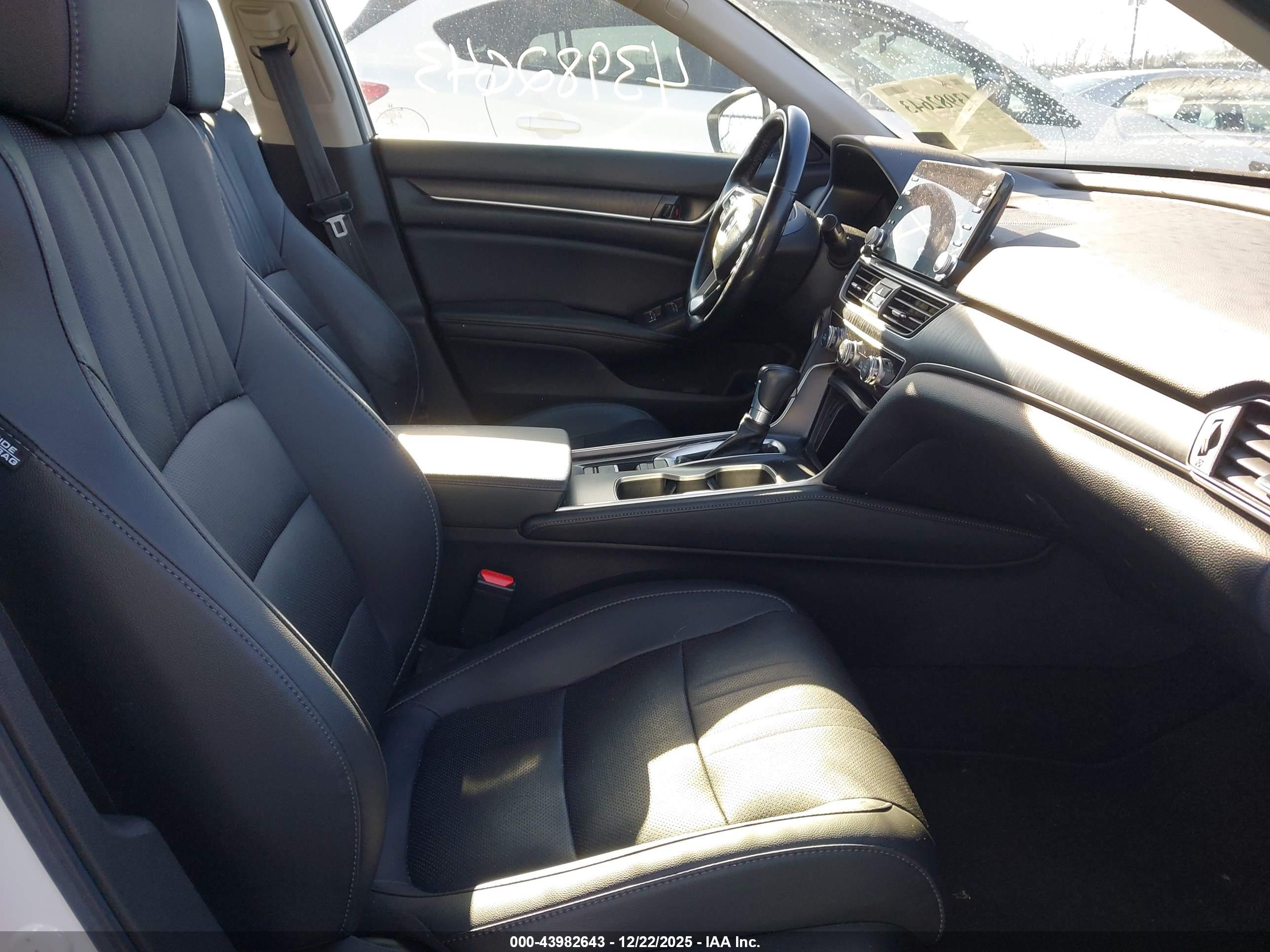 HONDA ACCORD image 5