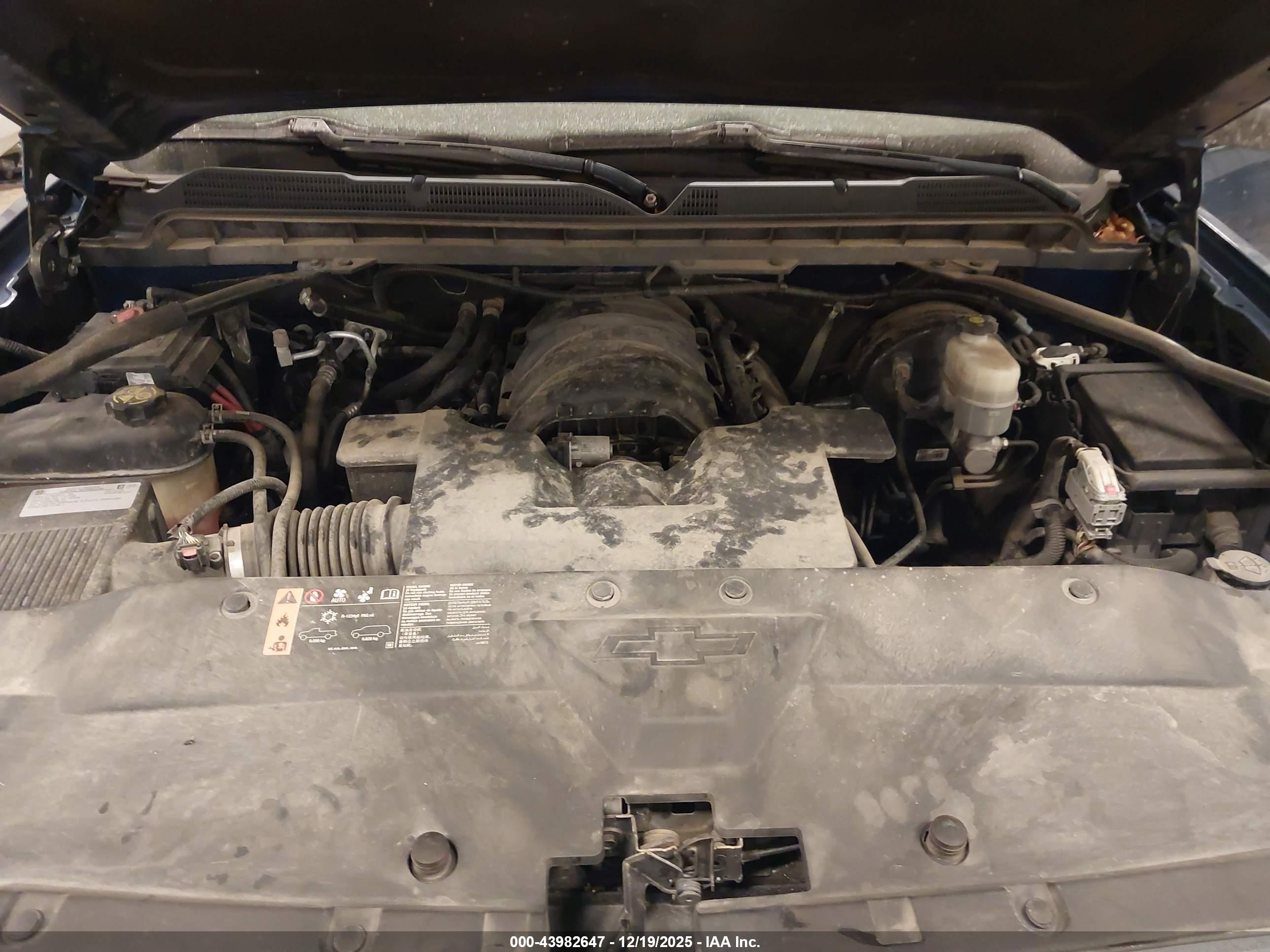 CHEVROLET SILVERADO image 10