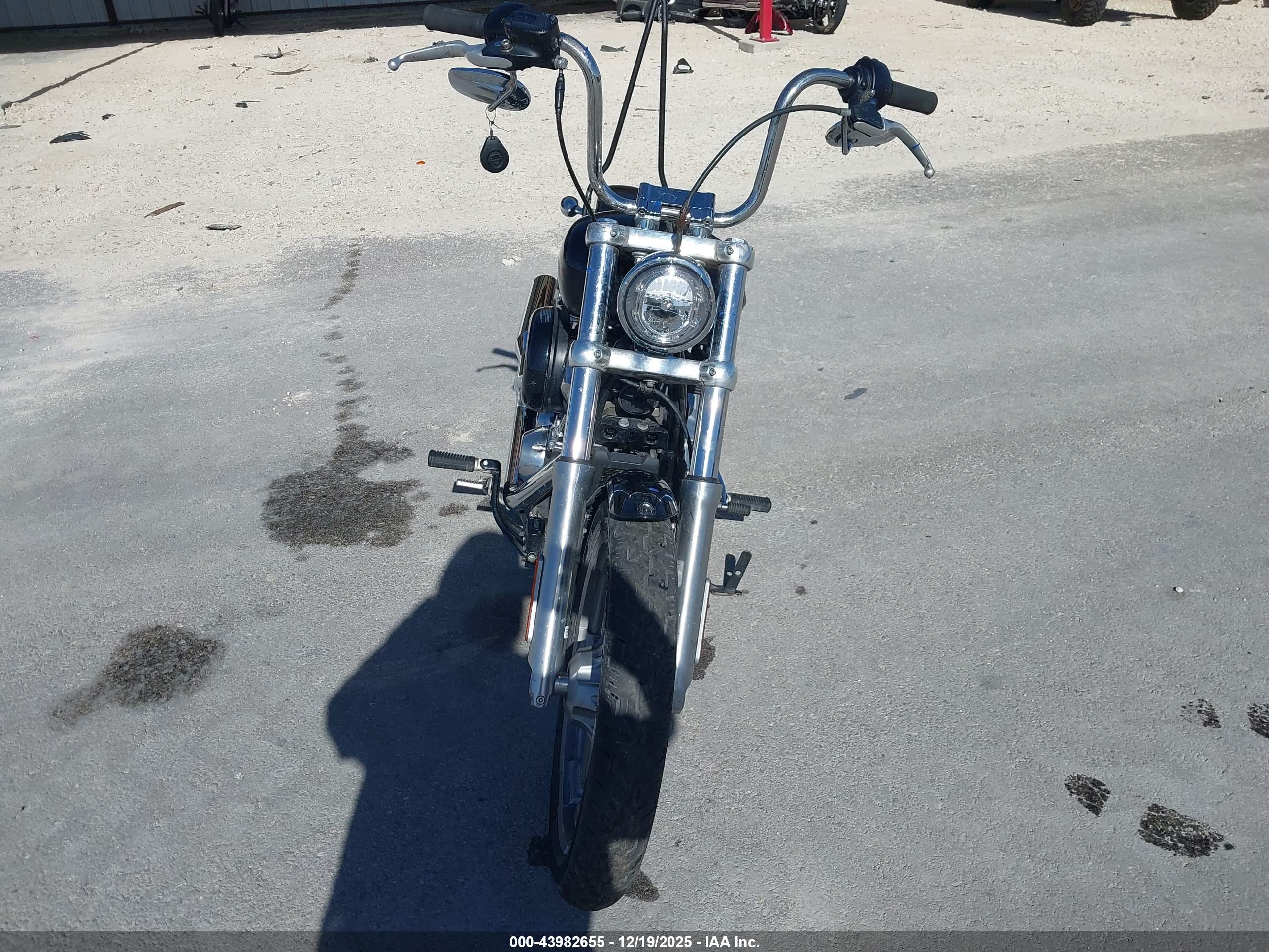 HARLEY-DAVIDSON FXST image 5