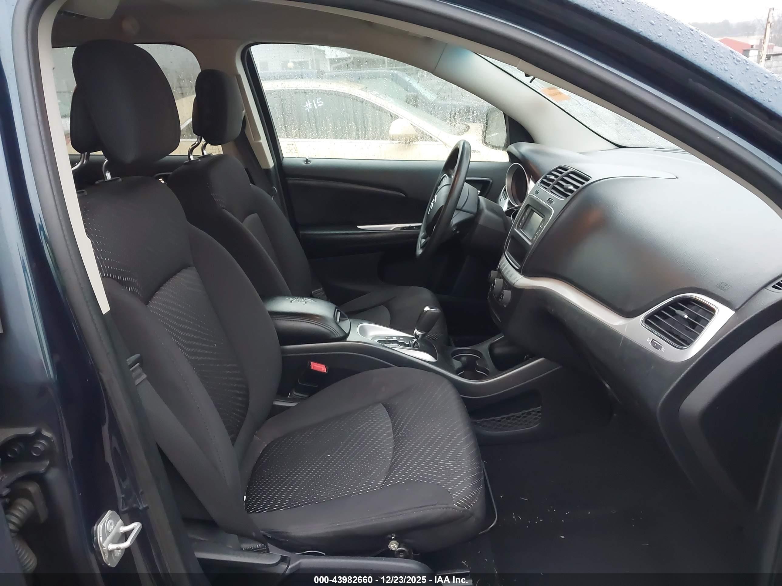DODGE JOURNEY image 5