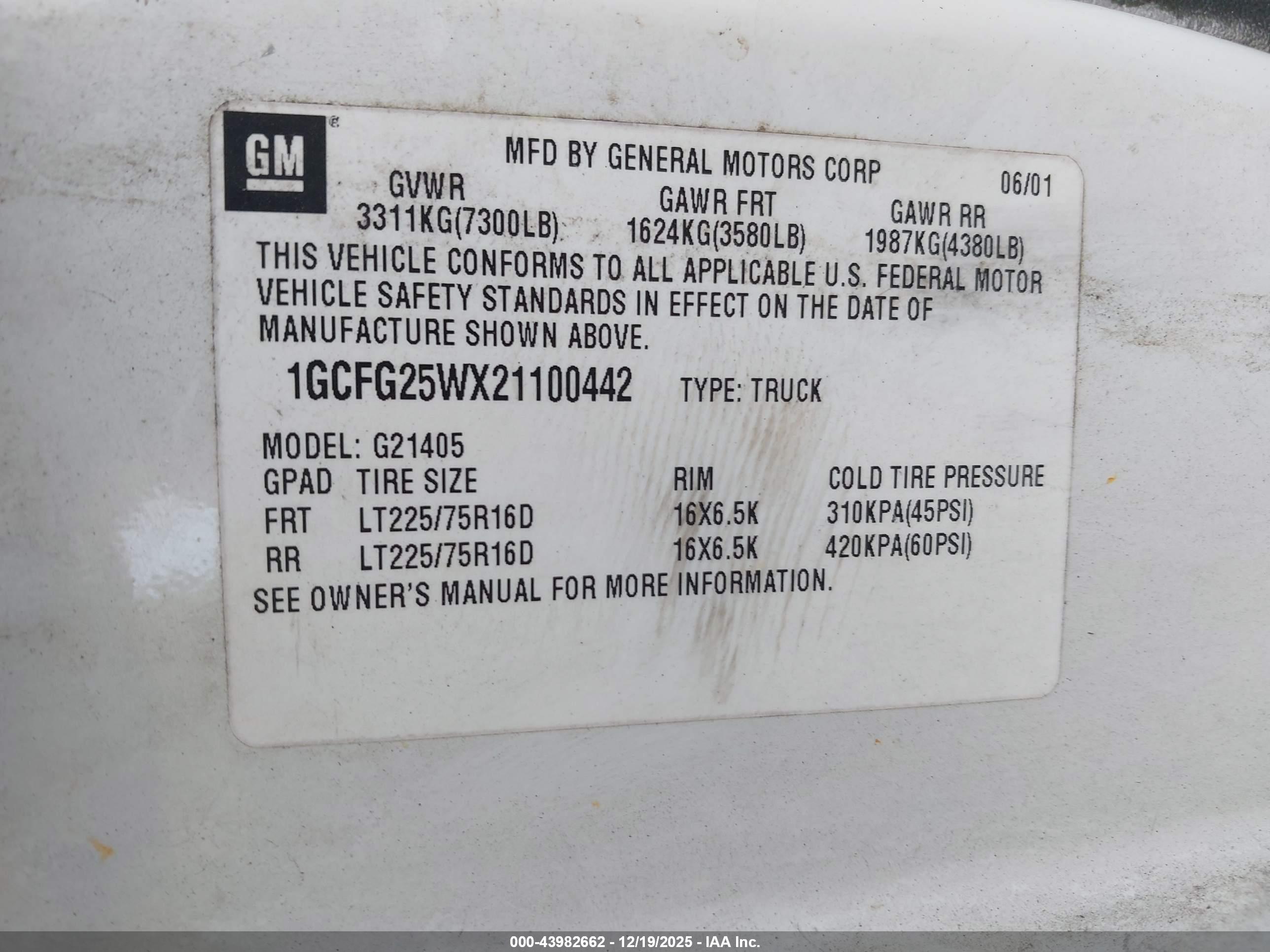CHEVROLET EXPRESS image 9