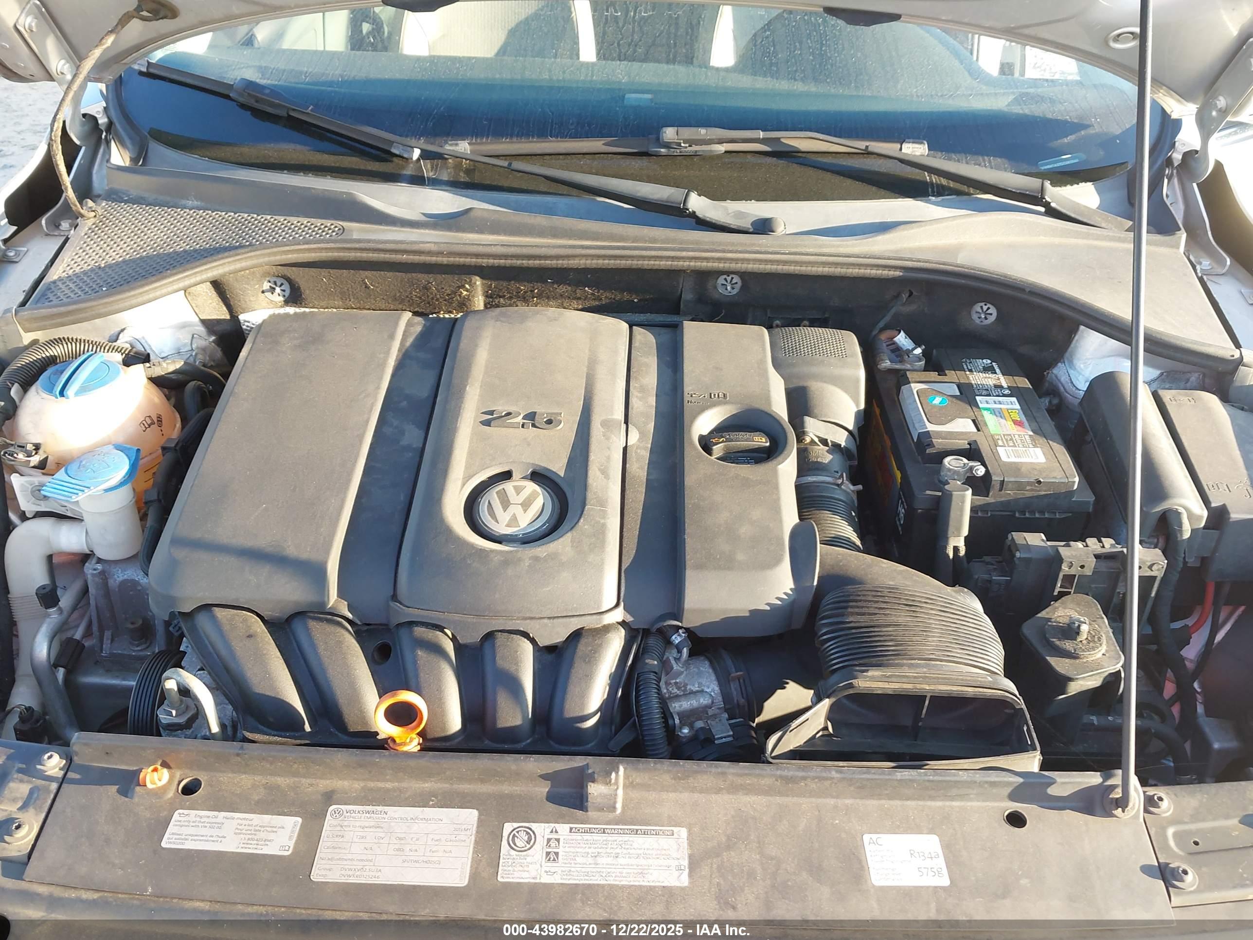VOLKSWAGEN PASSAT image 10