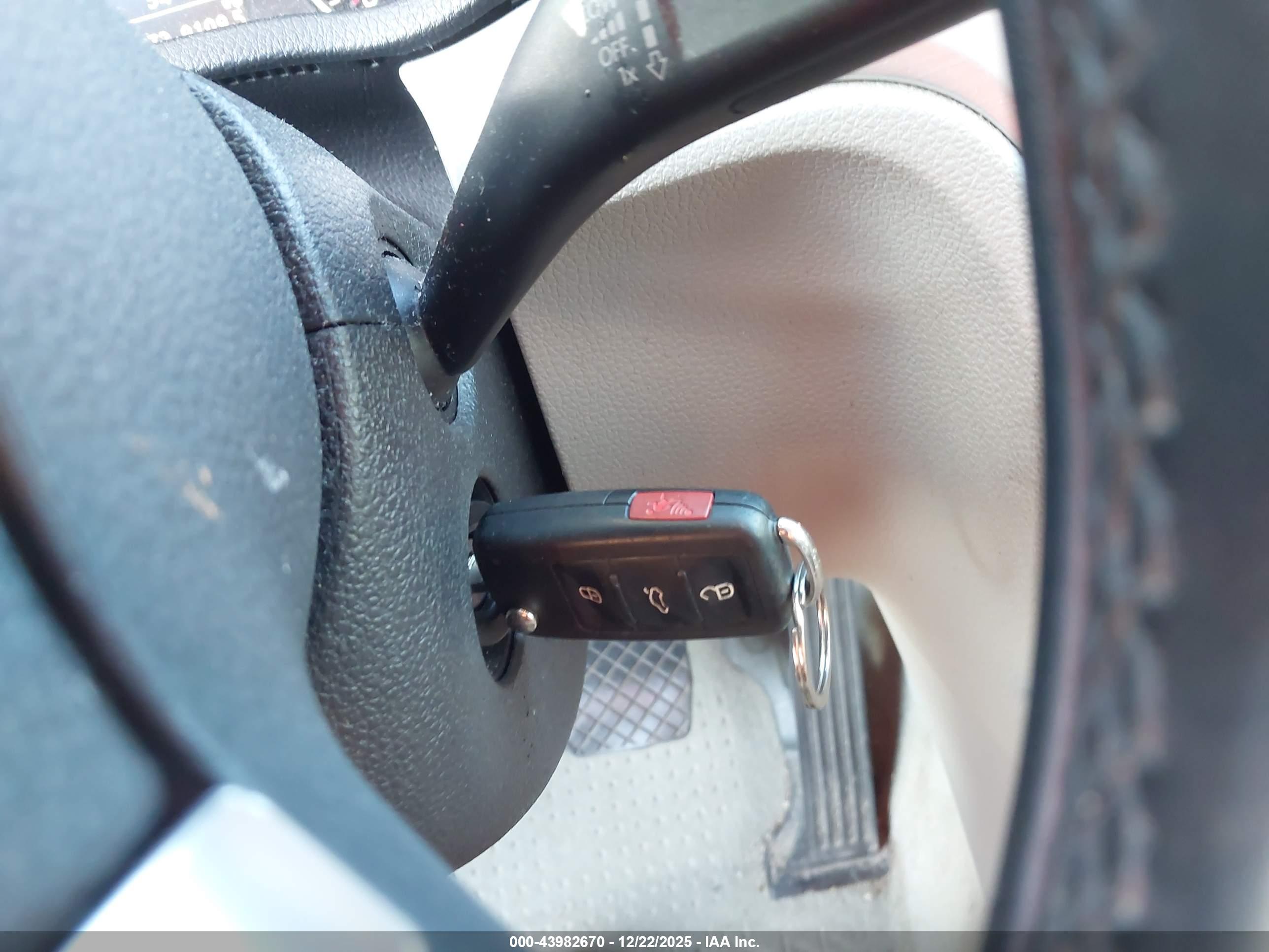 VOLKSWAGEN PASSAT image 11