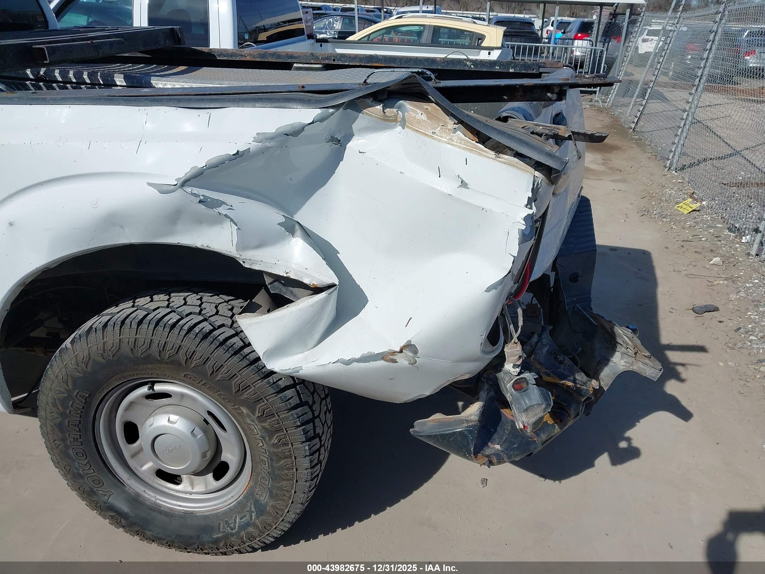 FORD F-250 image 6