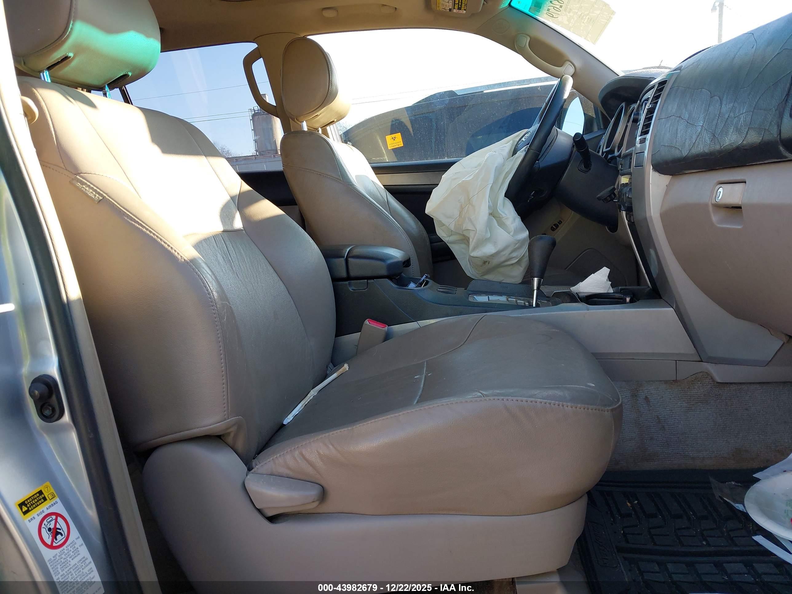 TOYOTA 4RUNNER image 5