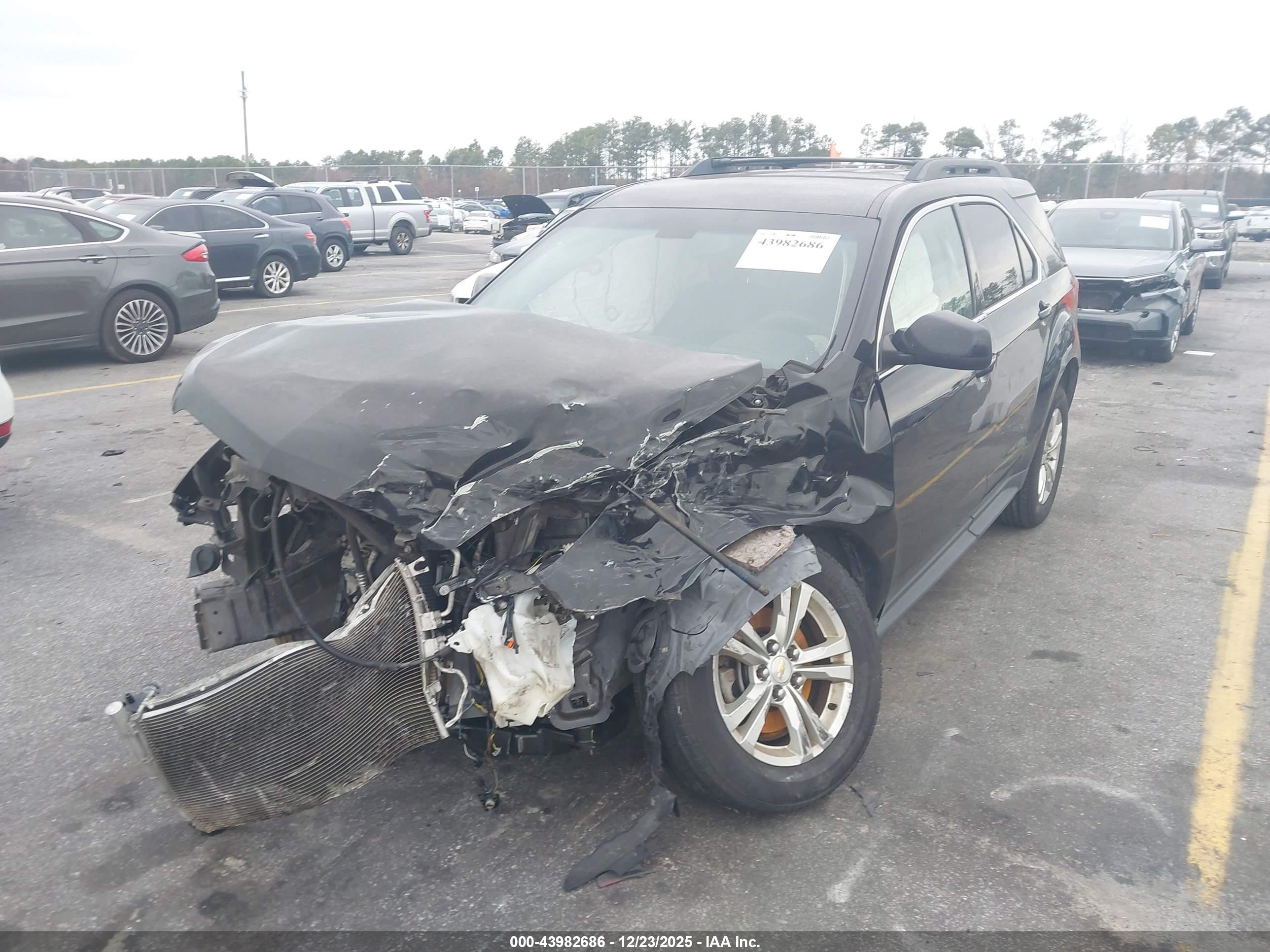 CHEVROLET EQUINOX image 2