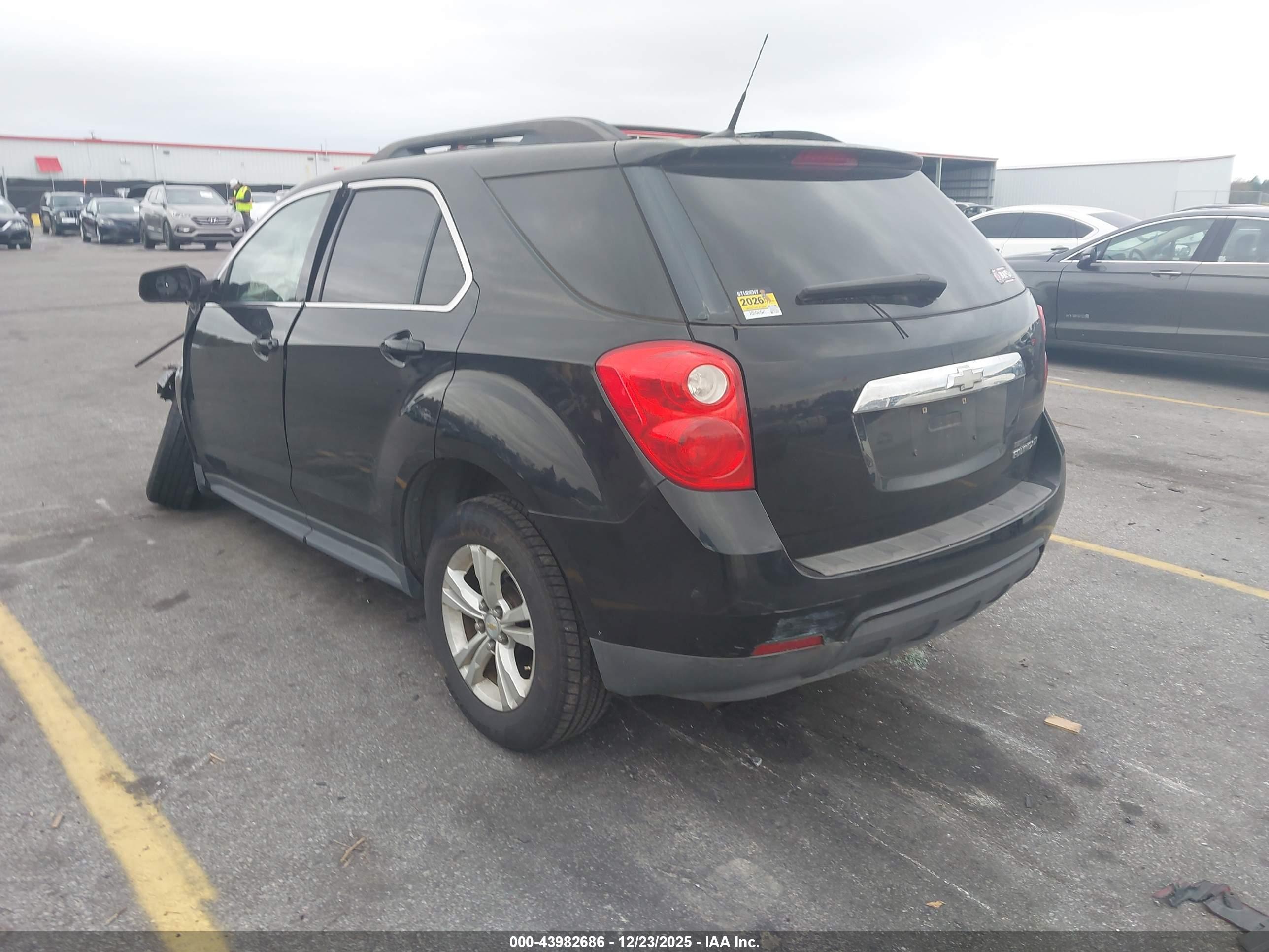 CHEVROLET EQUINOX image 3