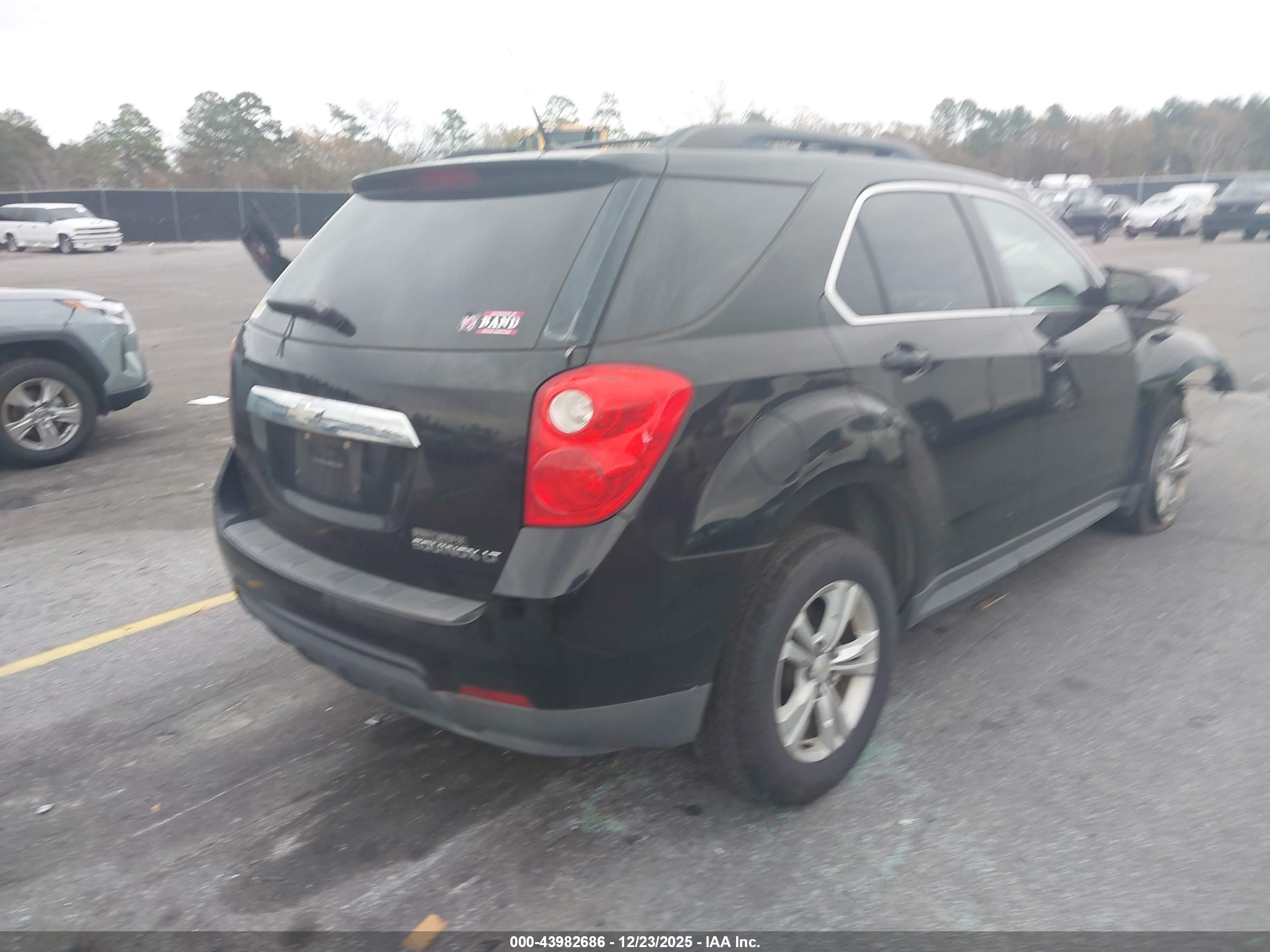 CHEVROLET EQUINOX image 4