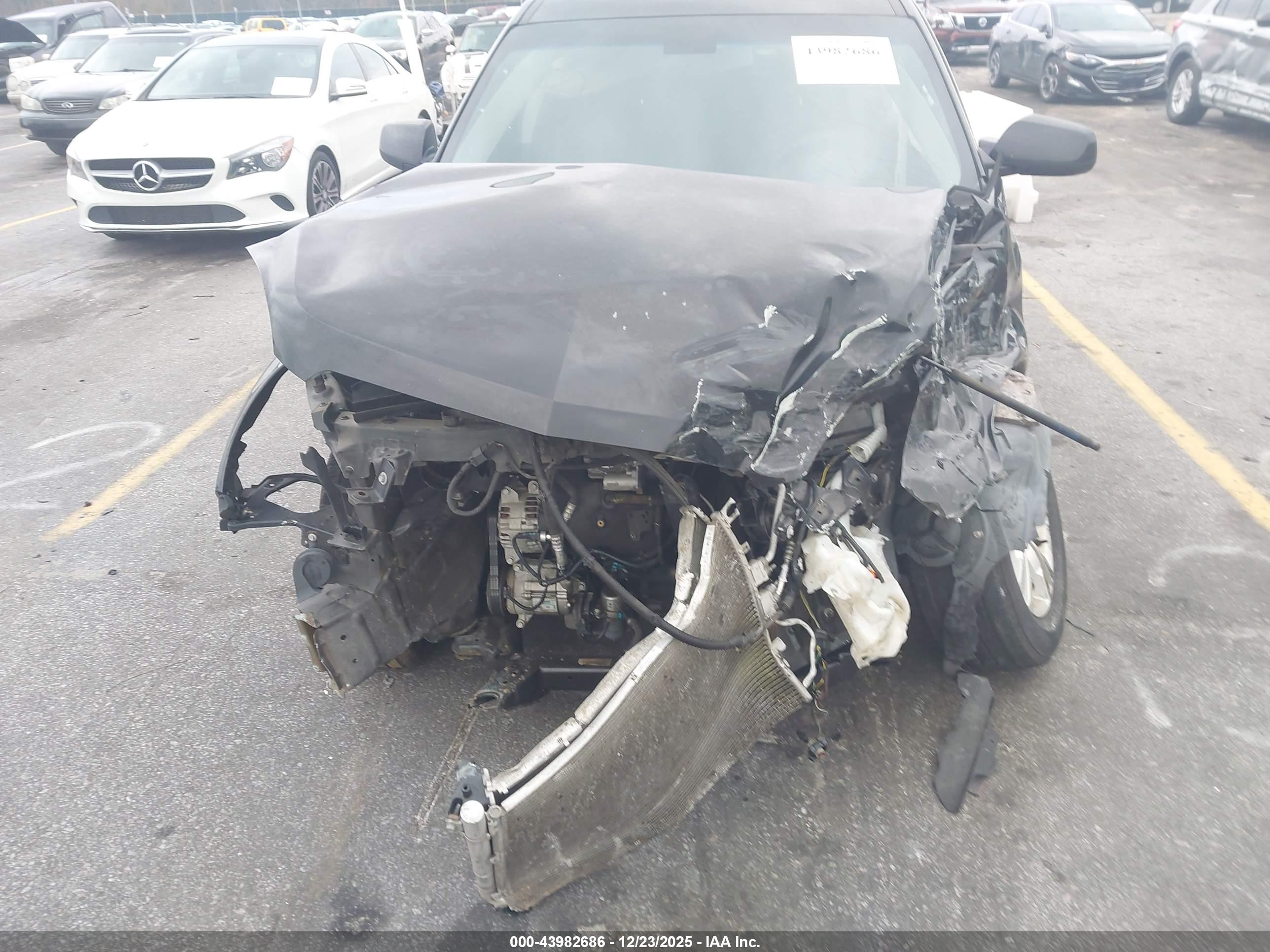 CHEVROLET EQUINOX image 6