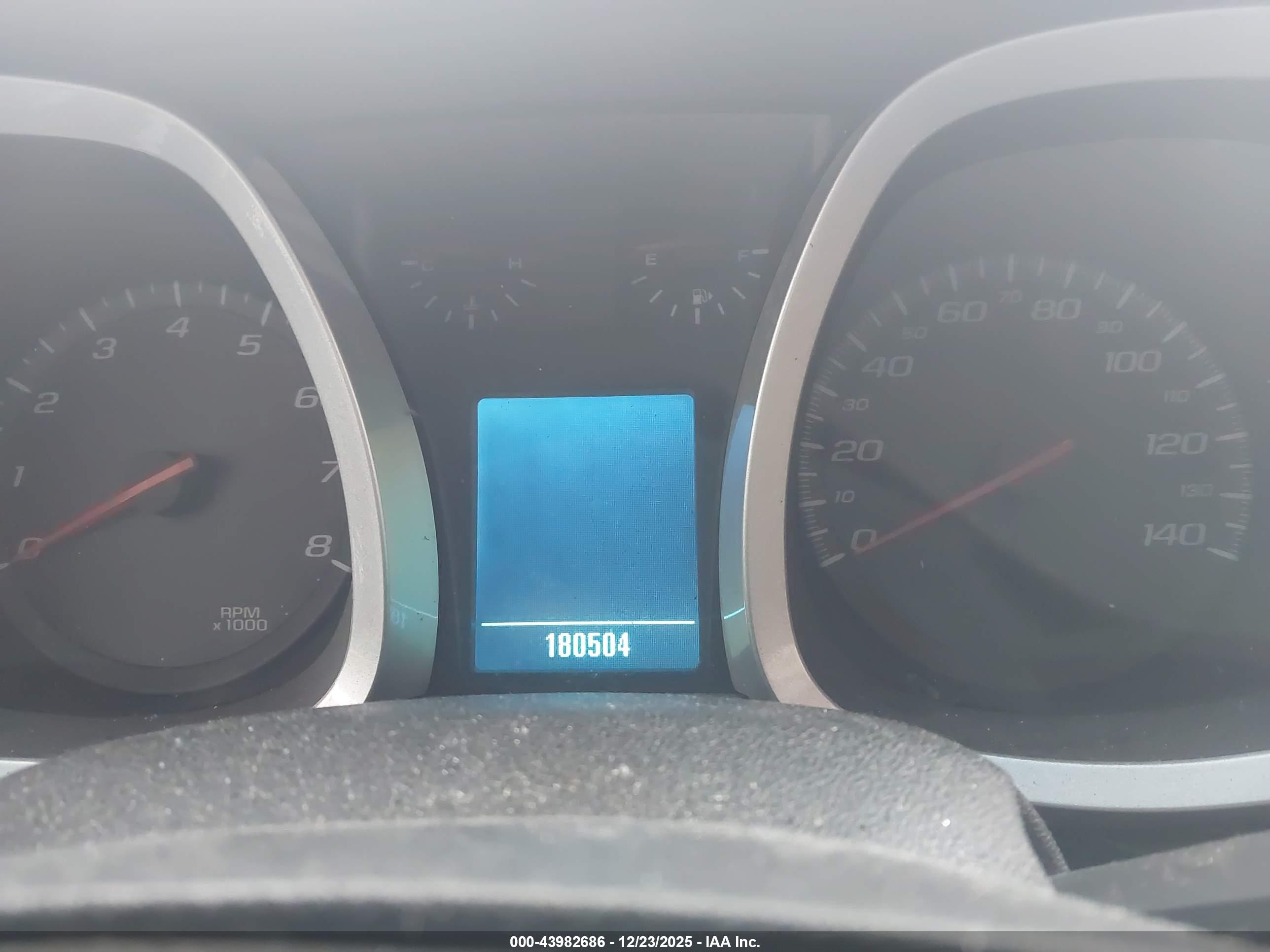 CHEVROLET EQUINOX image 7