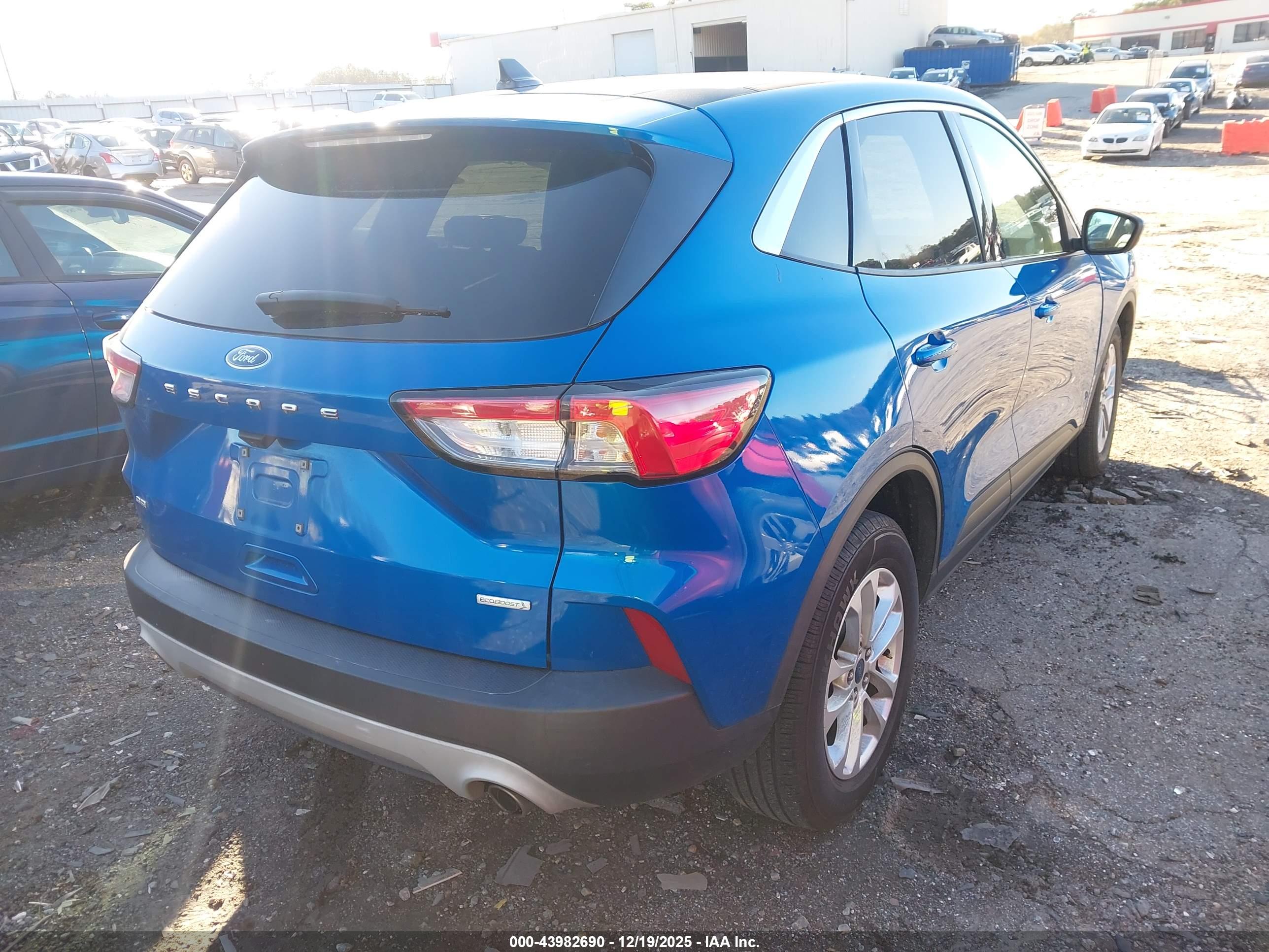 FORD ESCAPE image 4