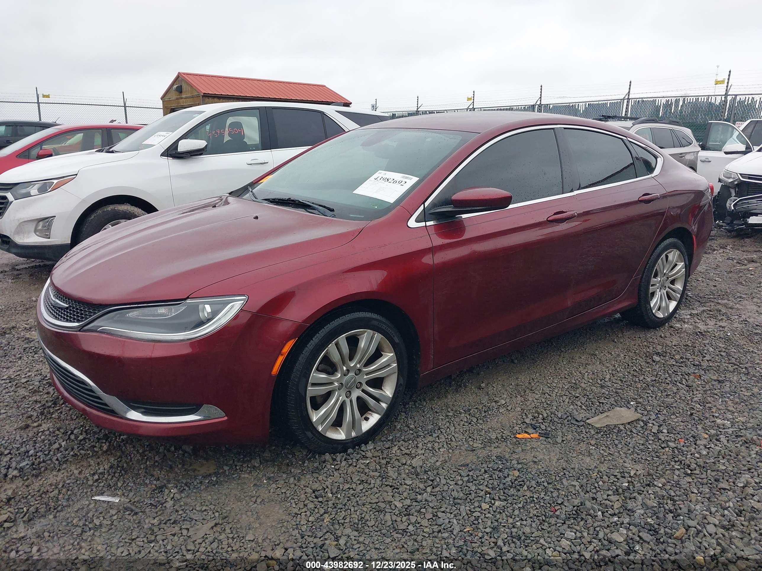 CHRYSLER 200 image 2