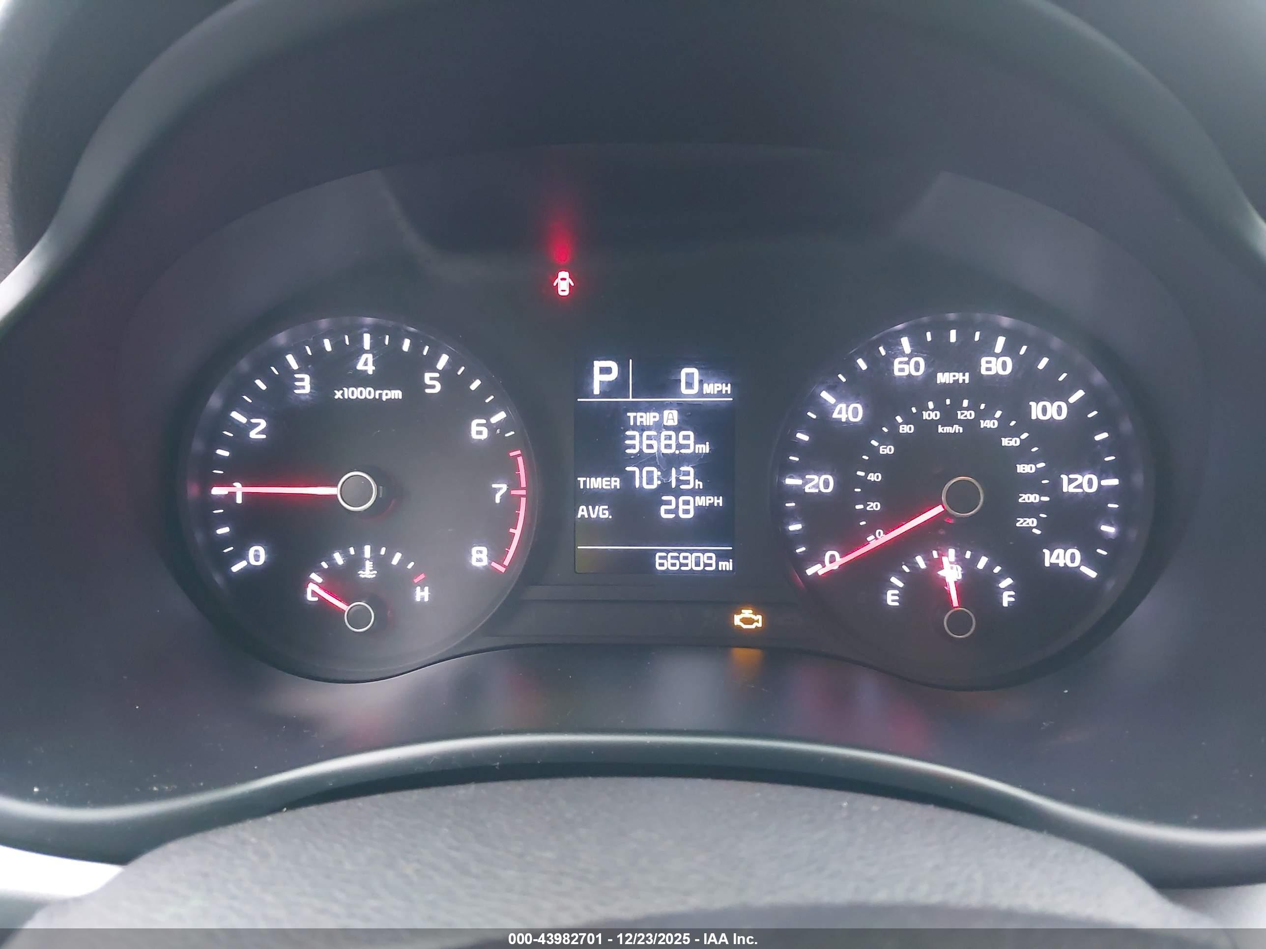 KIA RIO image 7