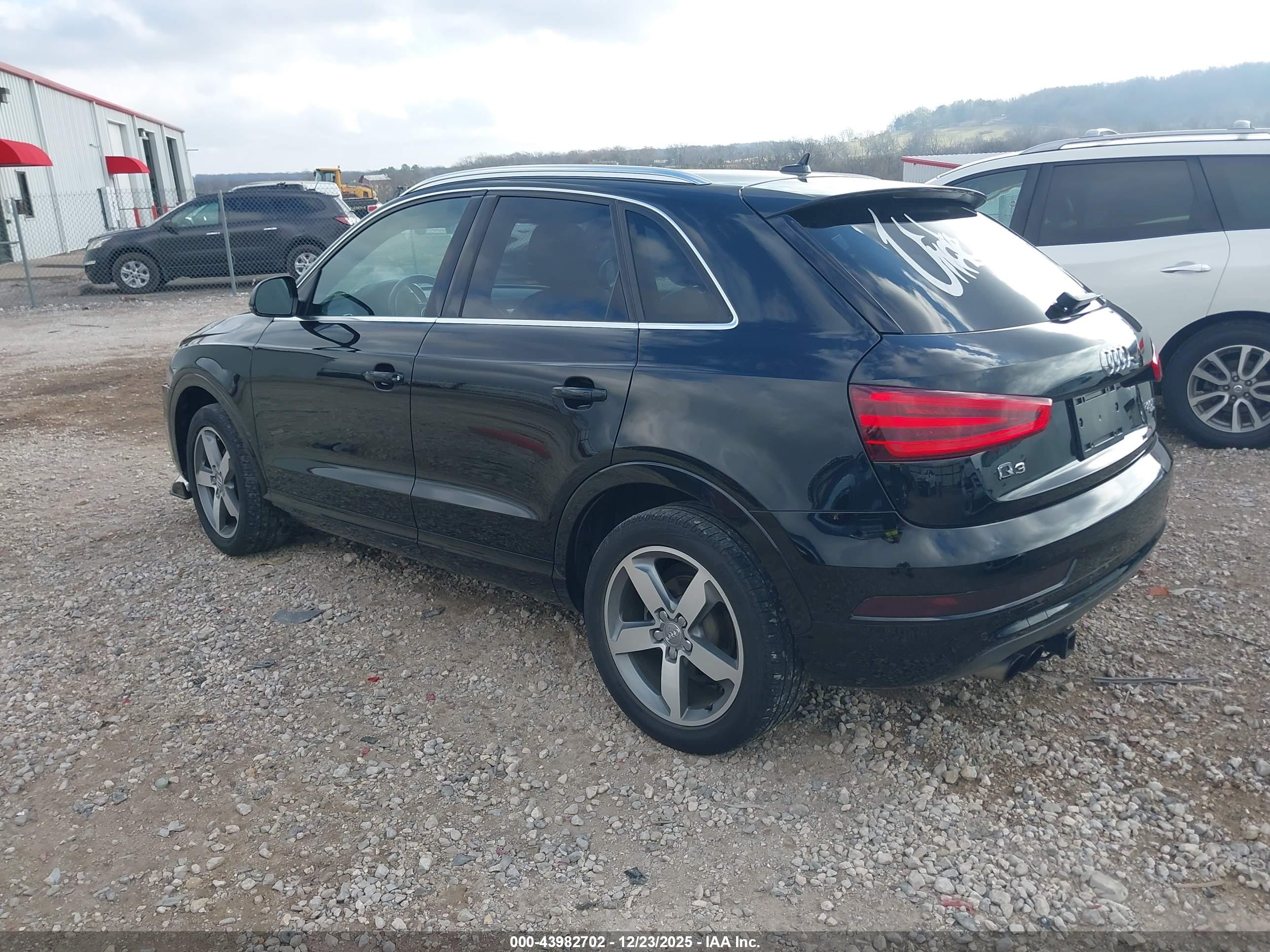 AUDI Q3 image 3