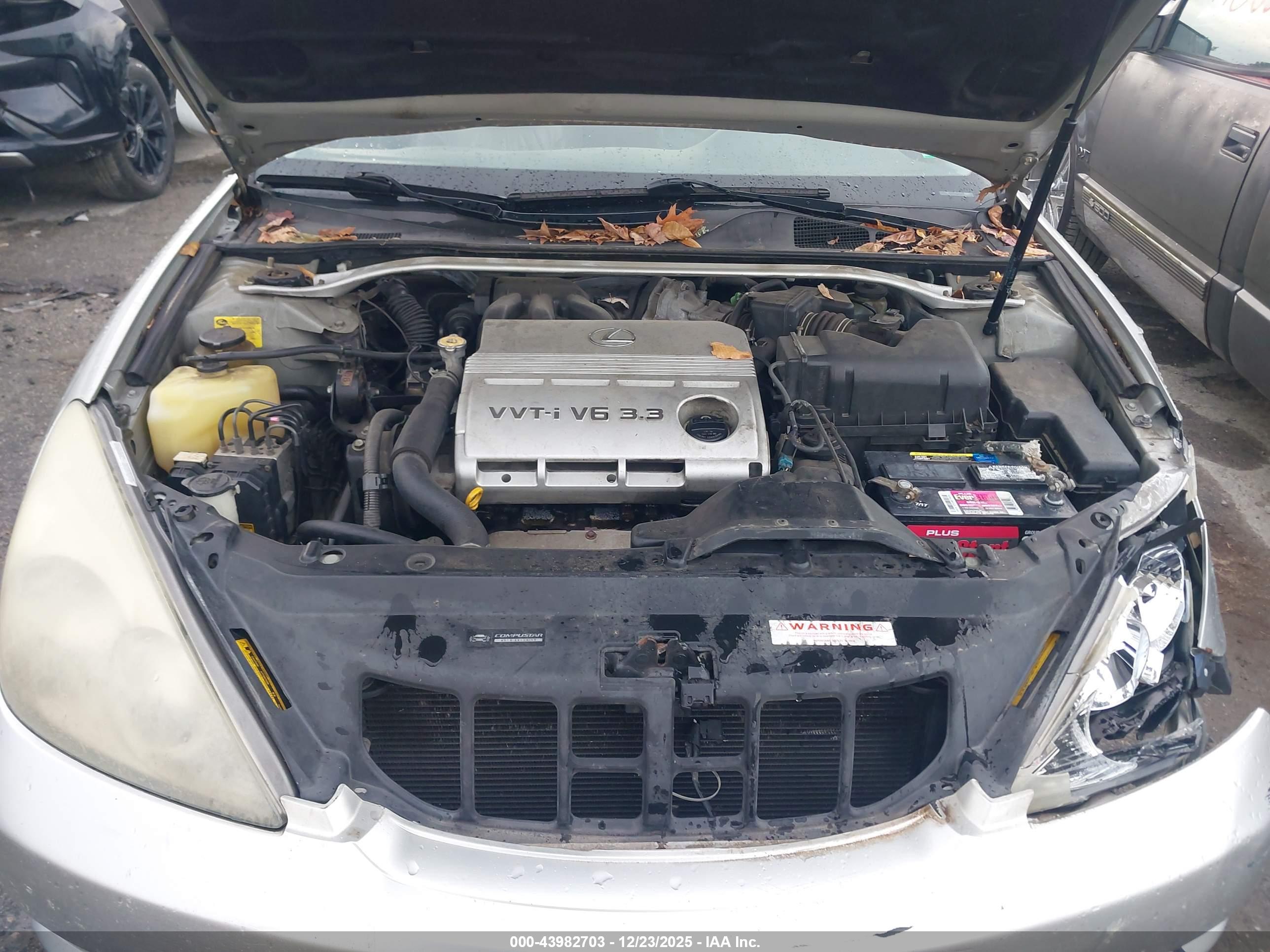LEXUS ES image 10