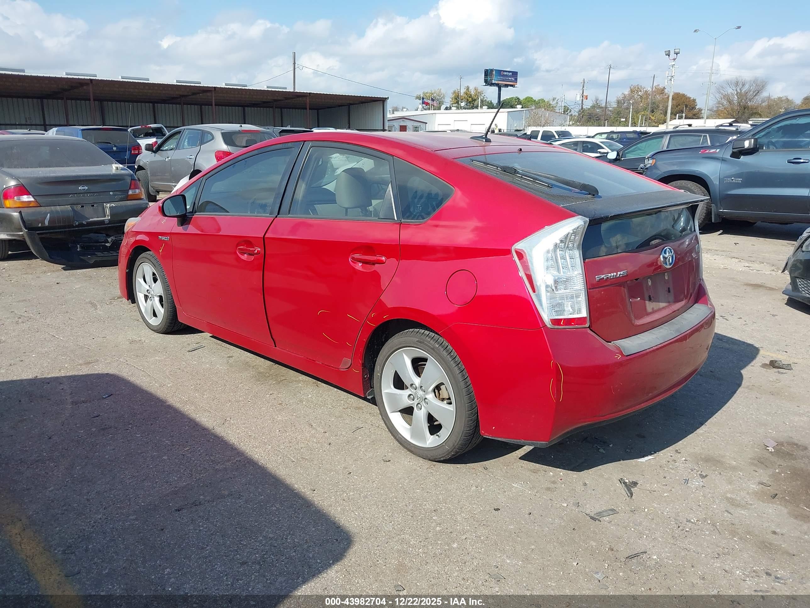 TOYOTA PRIUS image 3
