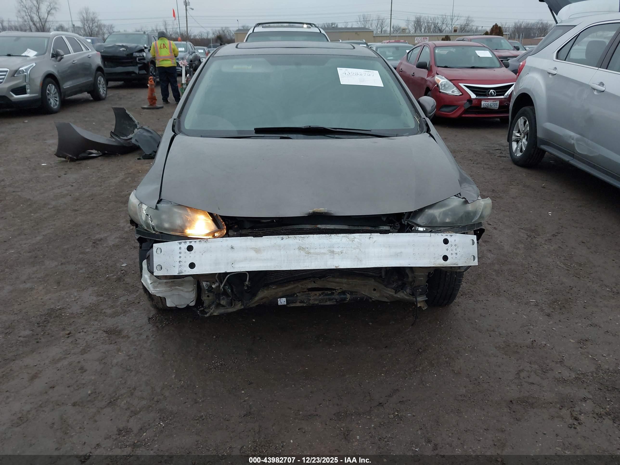 HONDA CIVIC image 6