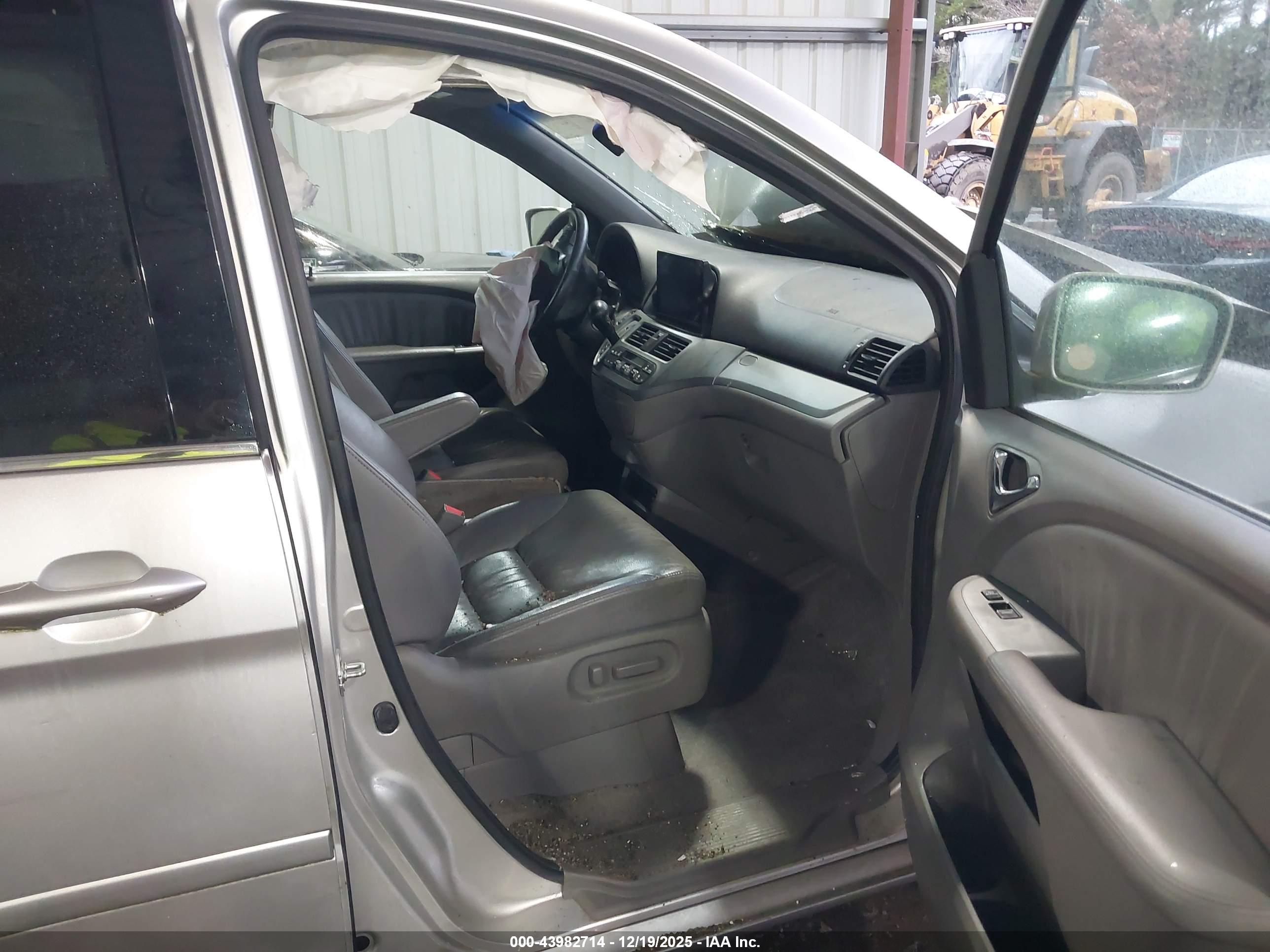 HONDA ODYSSEY image 5