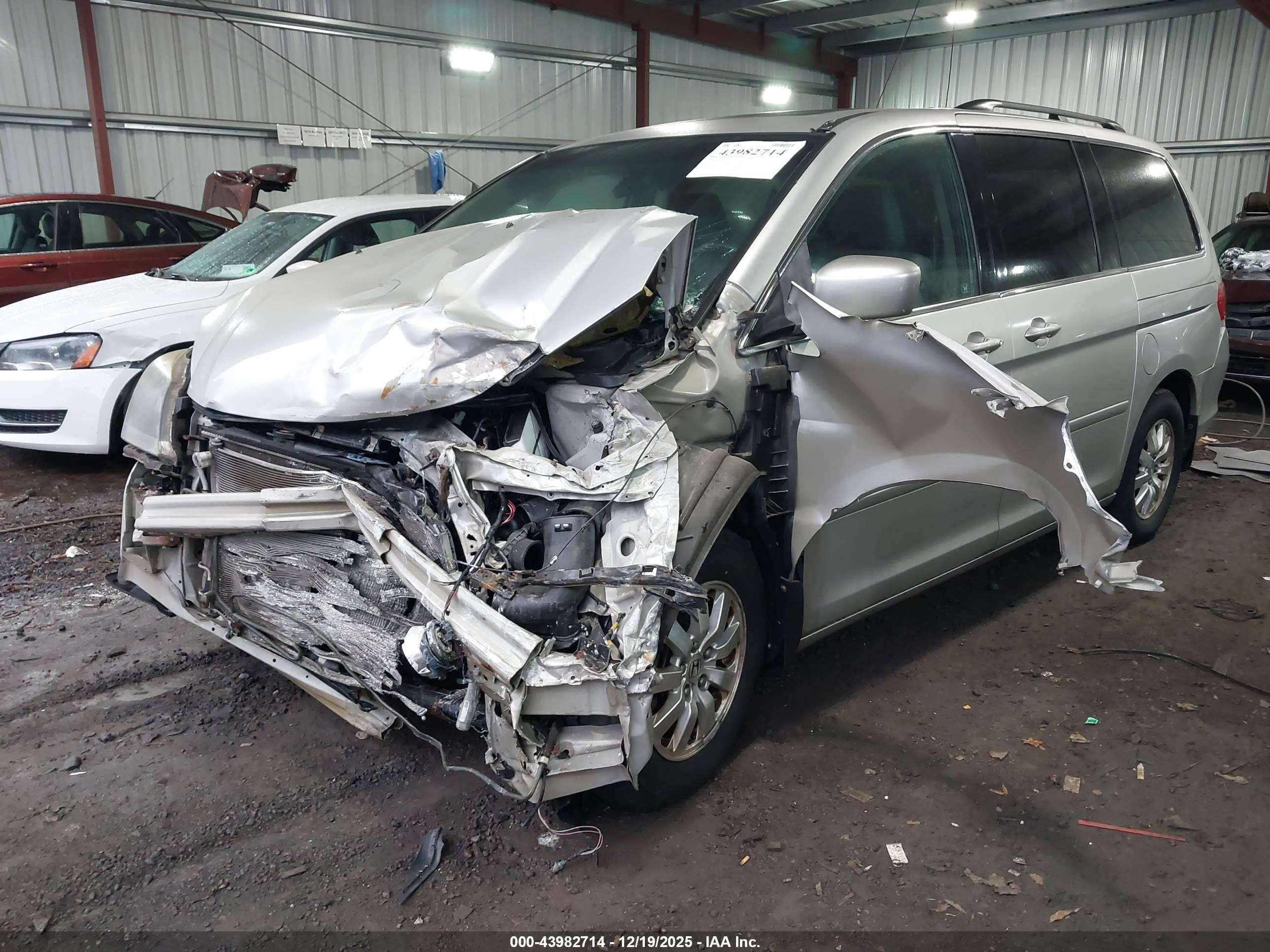 HONDA ODYSSEY image 6