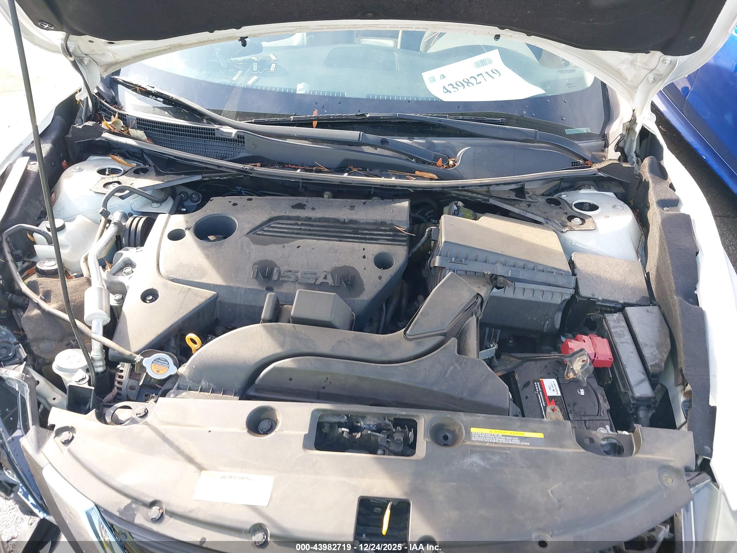 NISSAN ALTIMA image 10