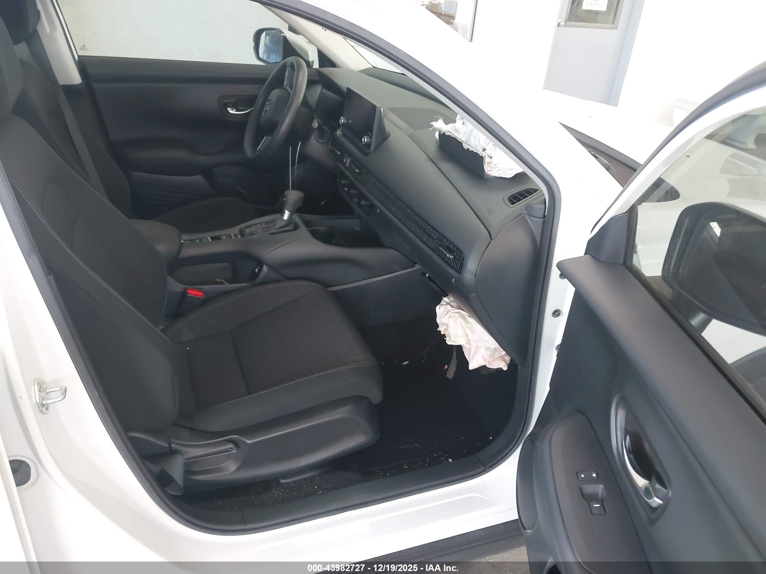 HONDA HR-V image 5