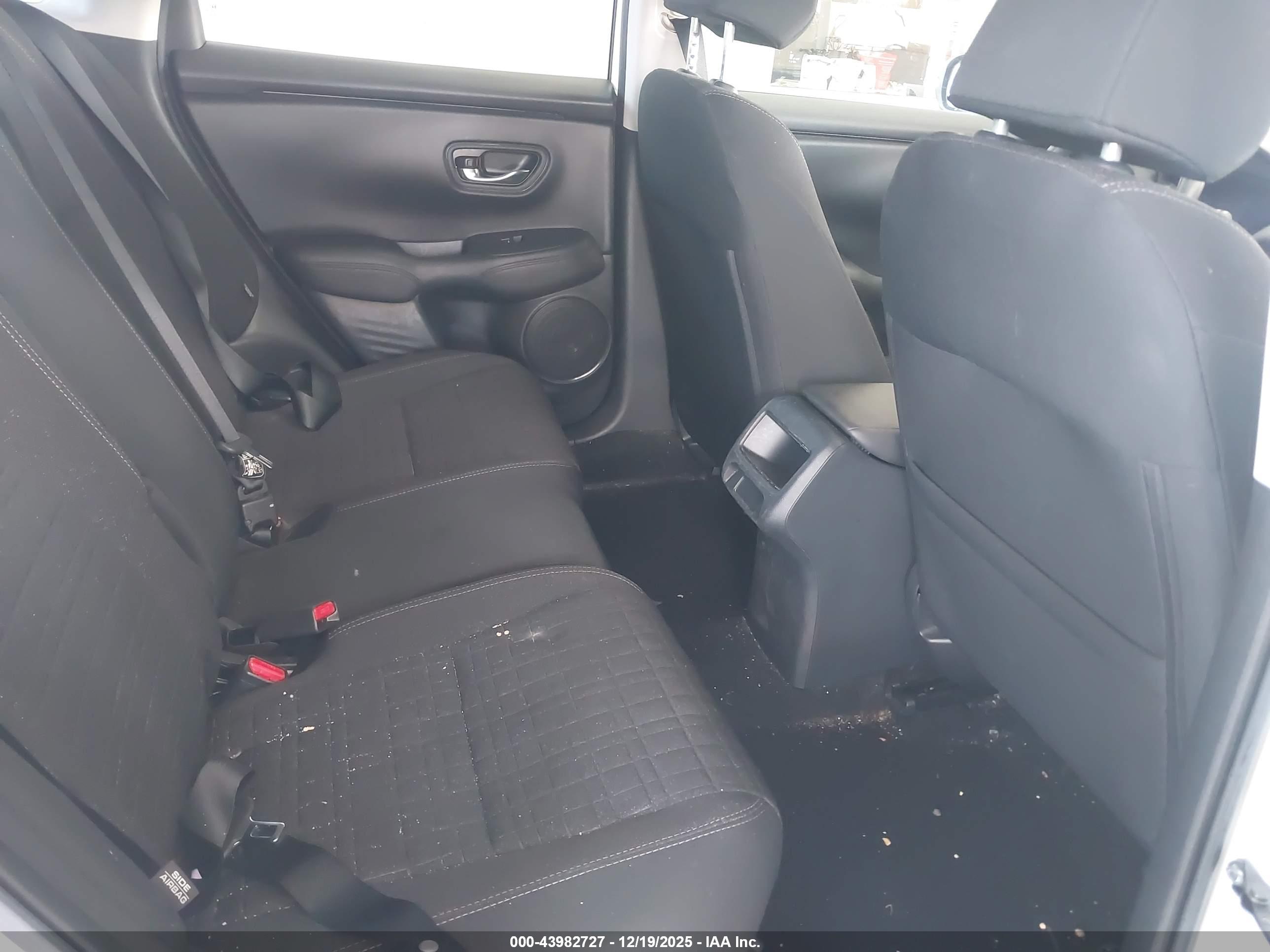 HONDA HR-V image 8