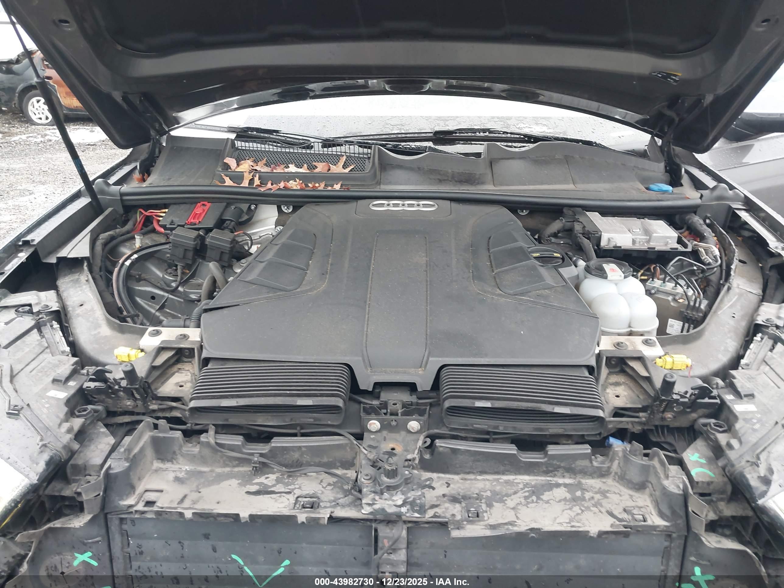 AUDI Q7 image 10