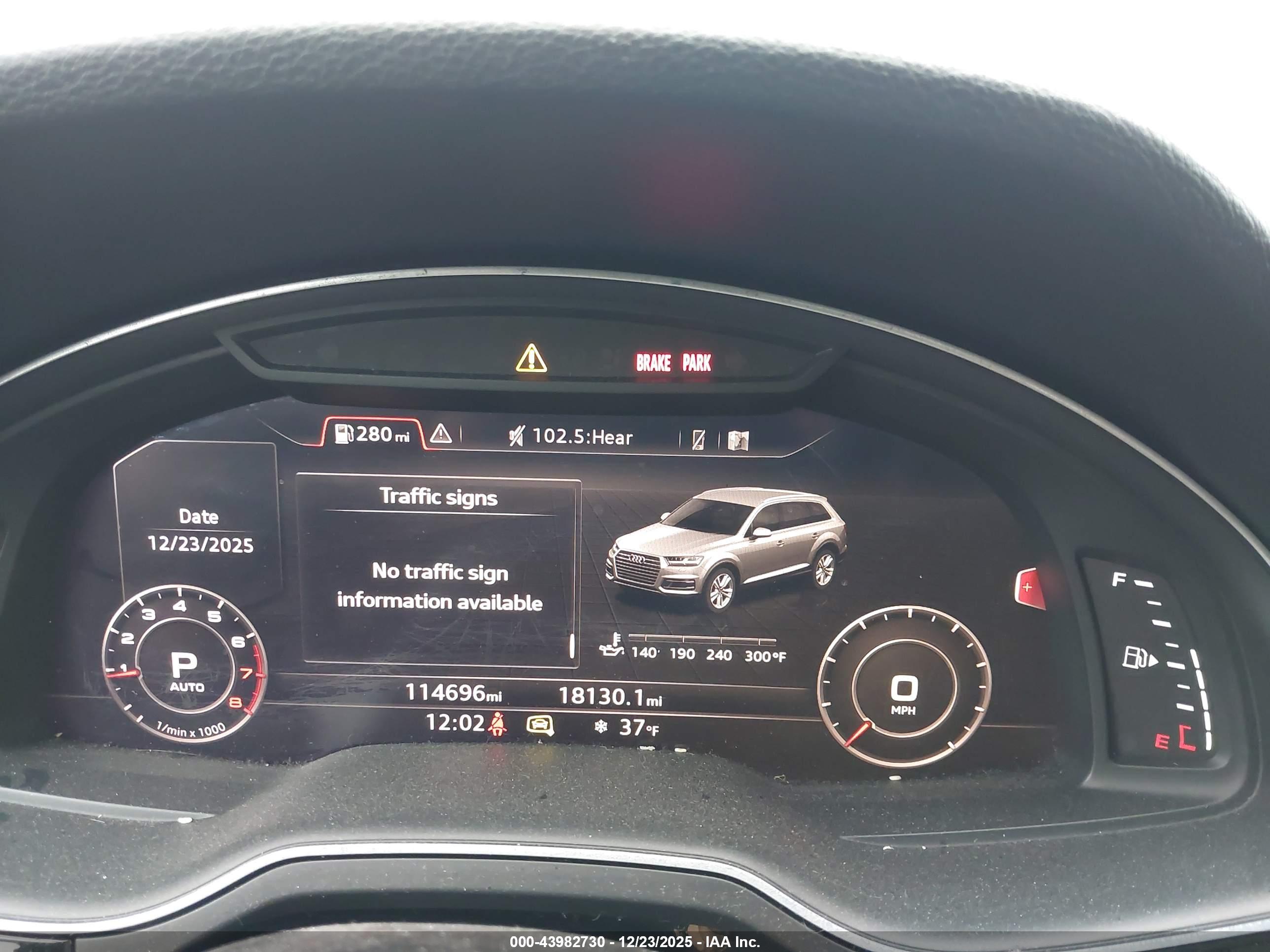 AUDI Q7 image 7