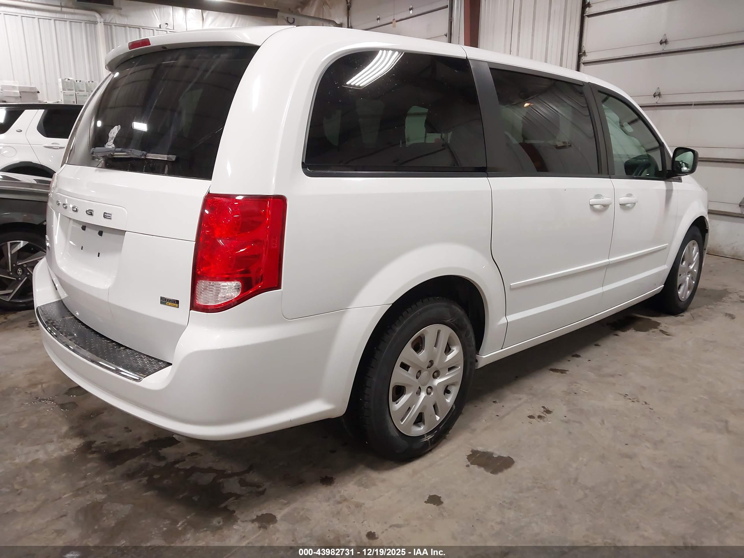 DODGE GRAND image 4