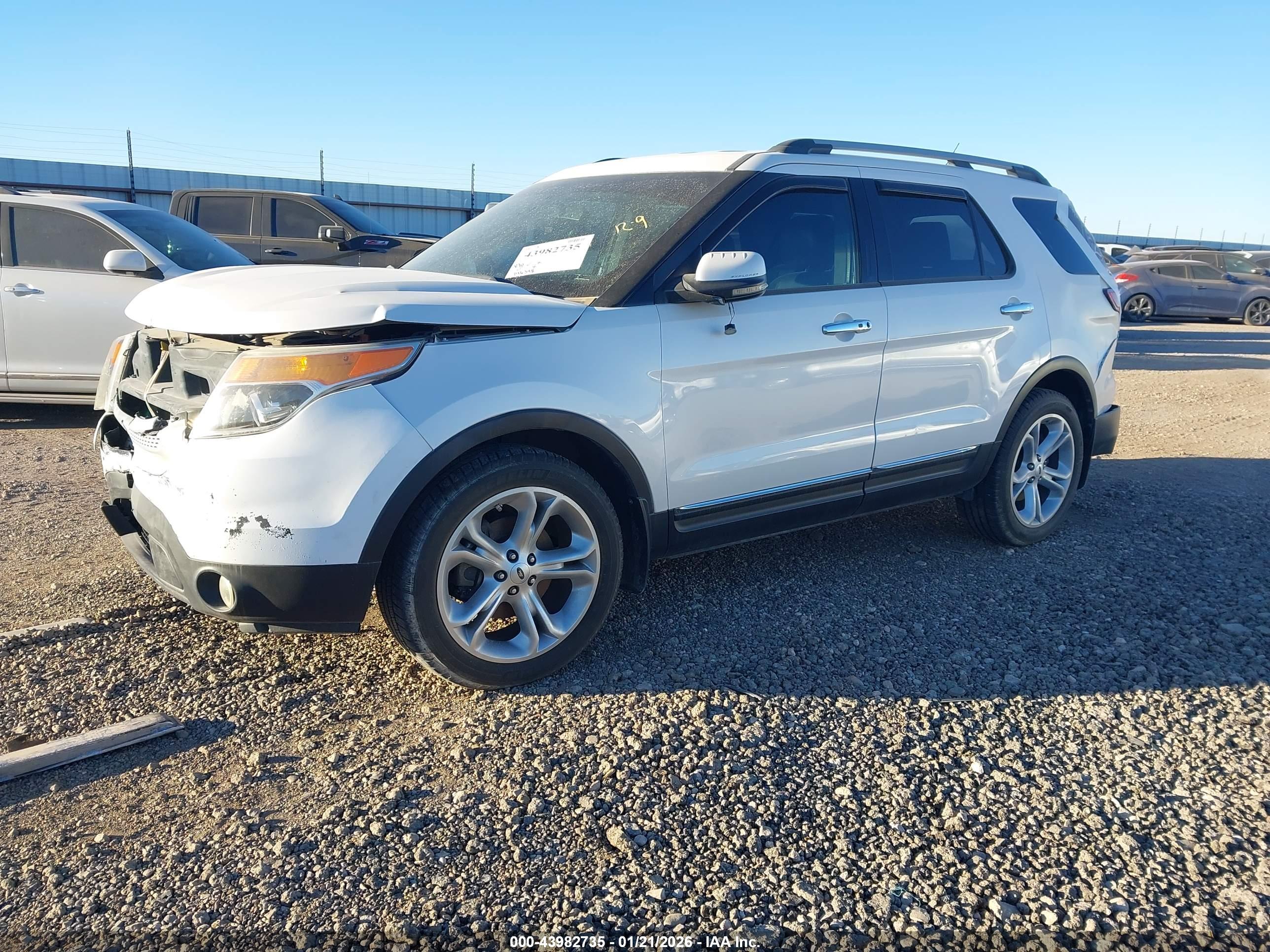 FORD EXPLORER image 2