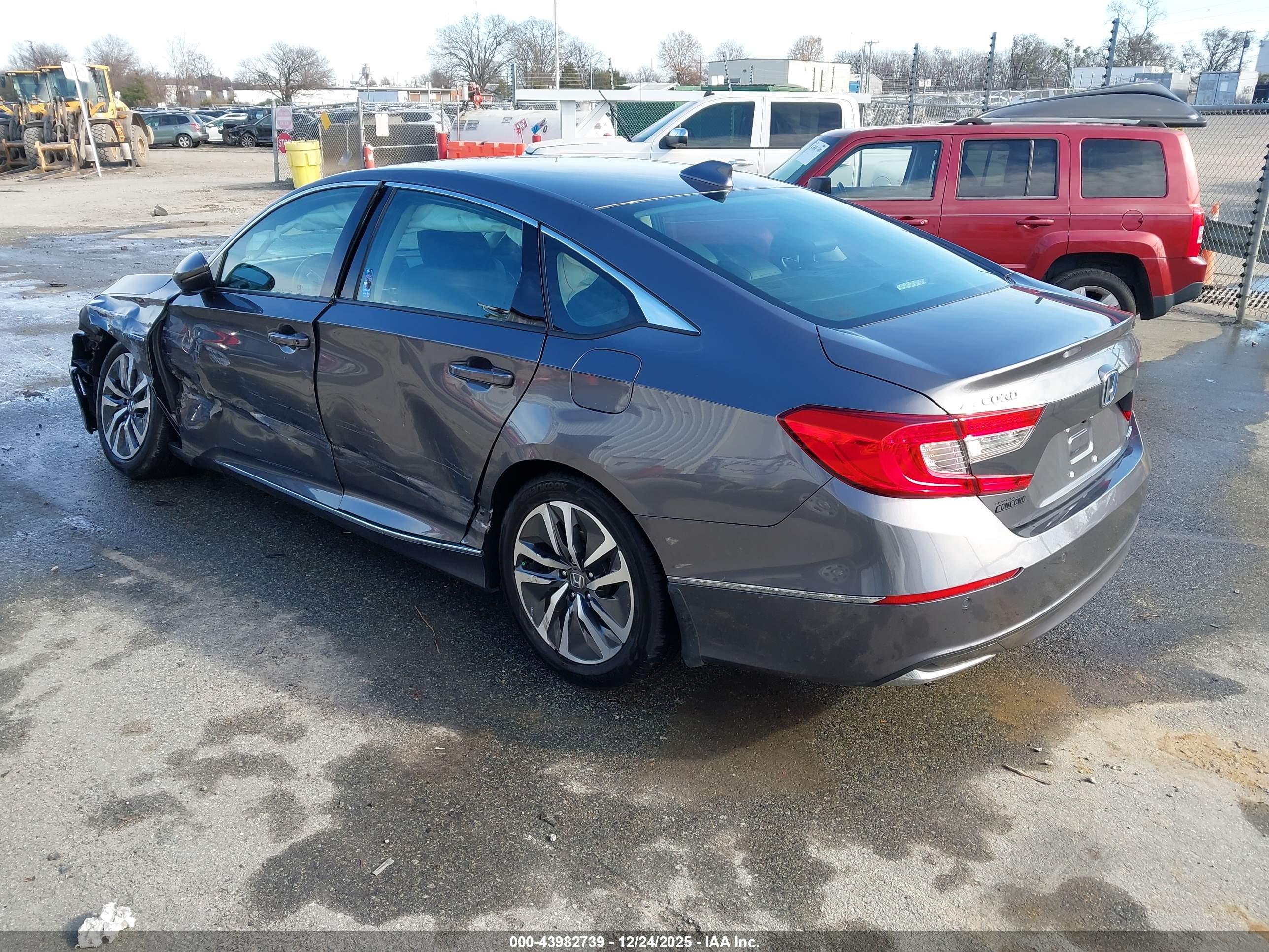 HONDA ACCORD image 3