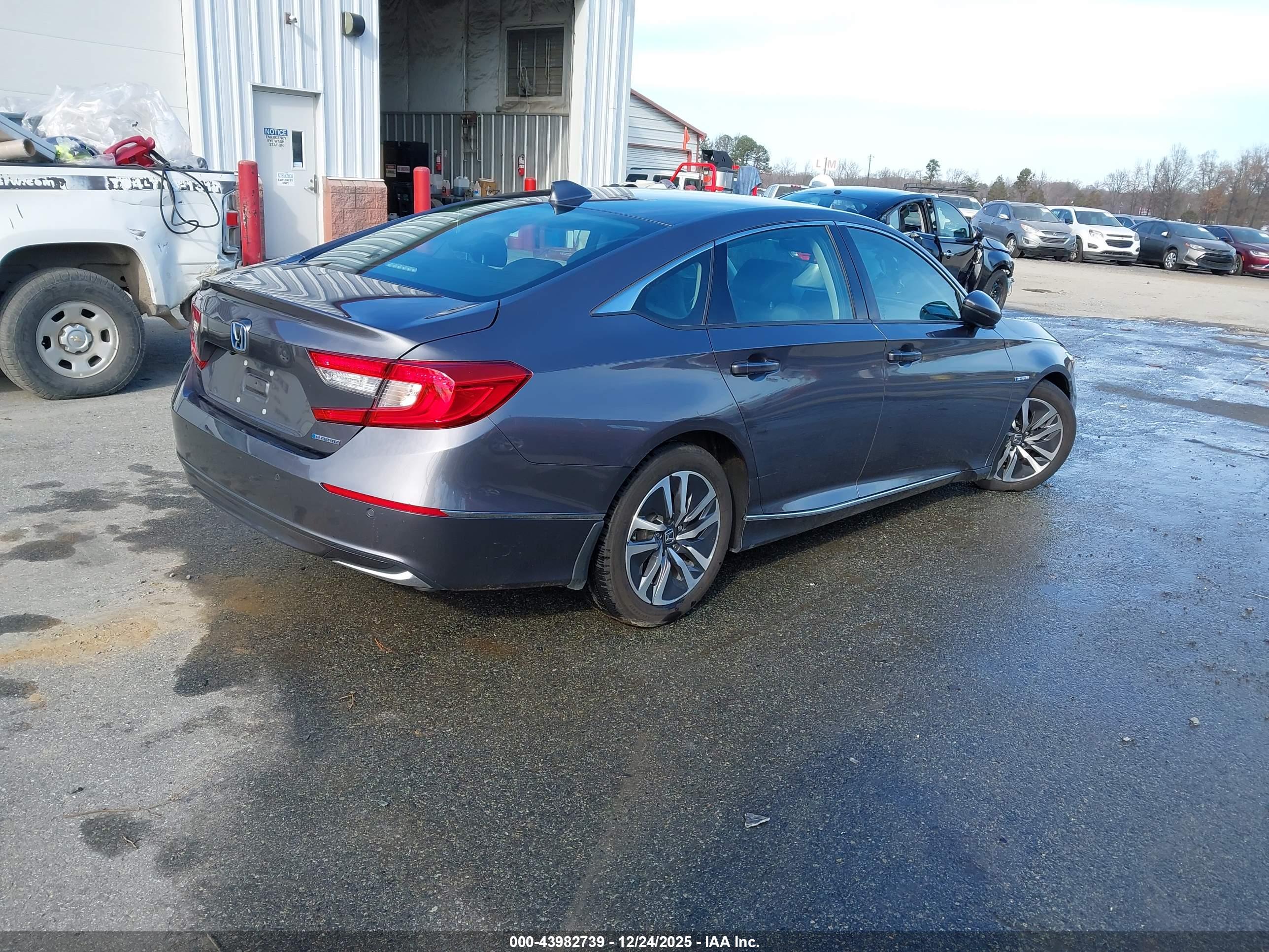 HONDA ACCORD image 4