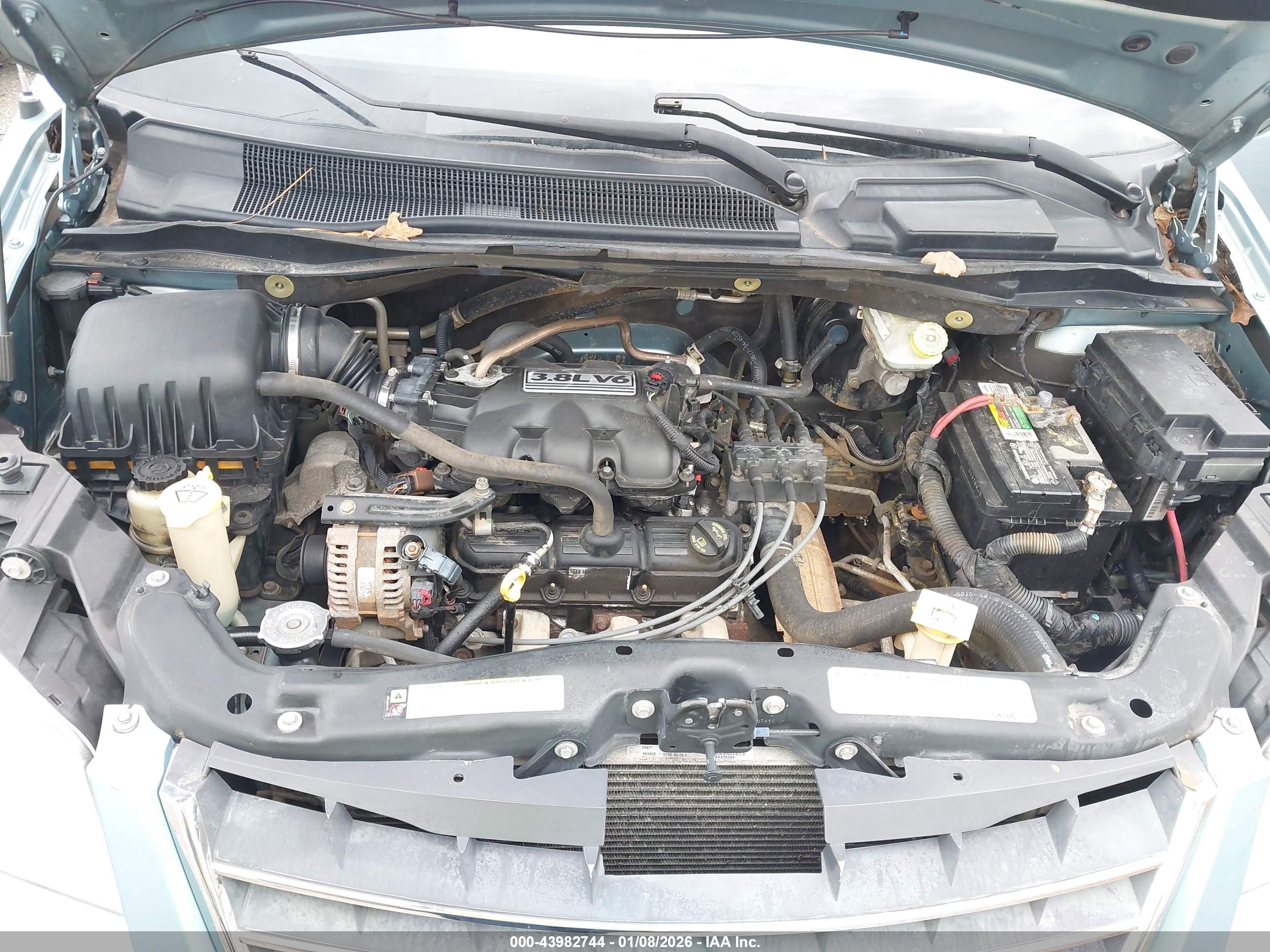 CHRYSLER TOWN image 10