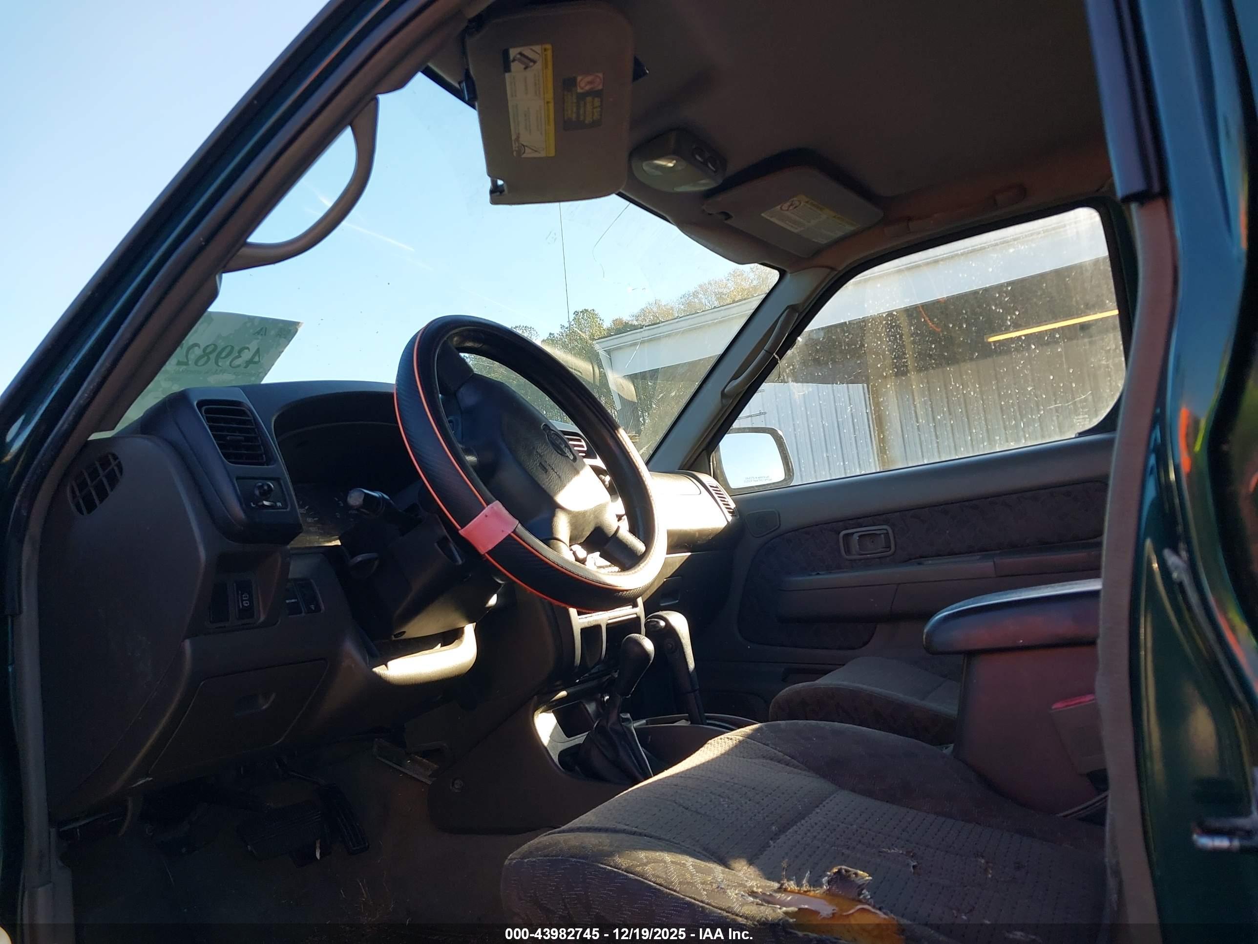 NISSAN XTERRA image 5