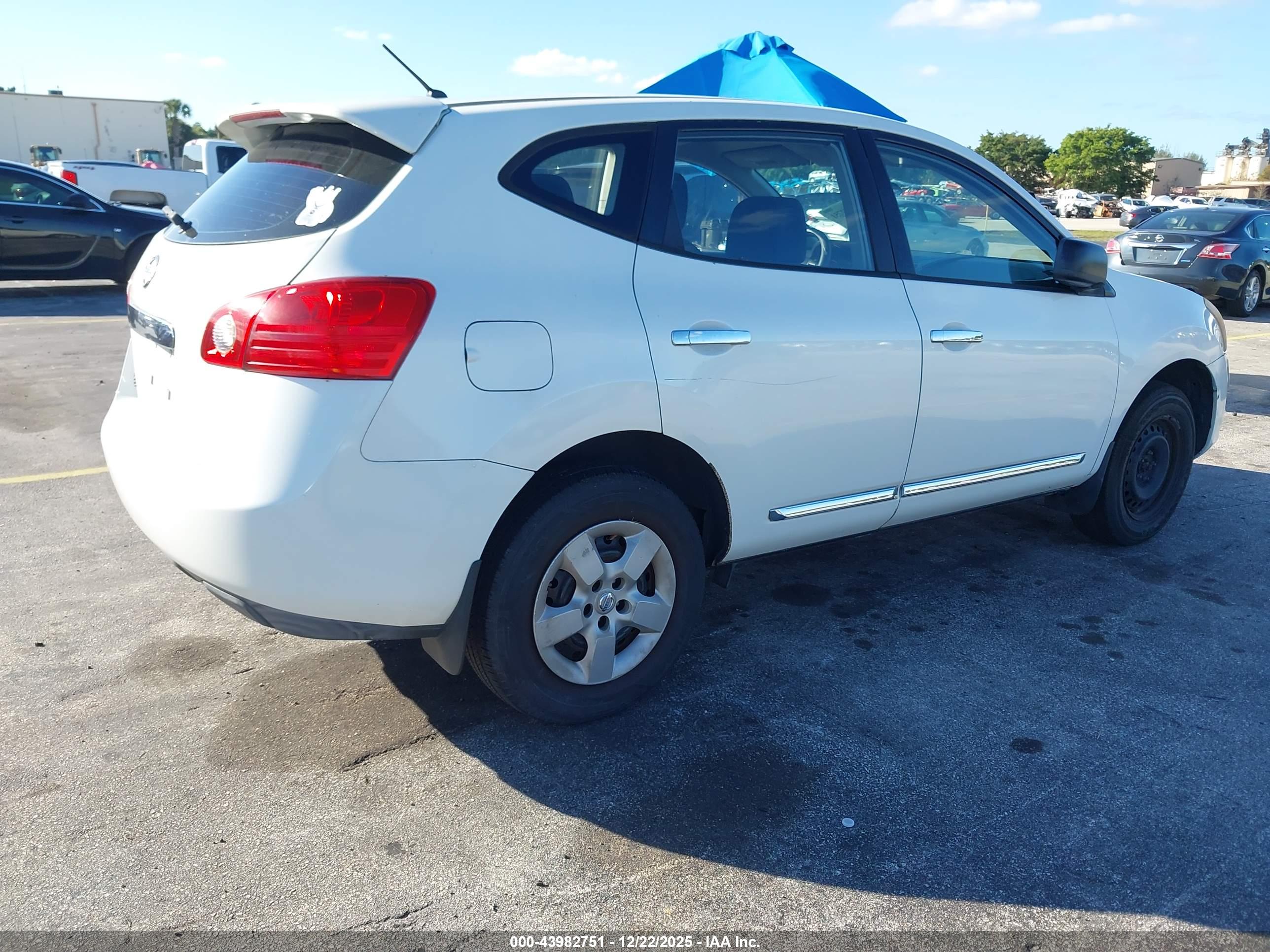 NISSAN ROGUE image 4