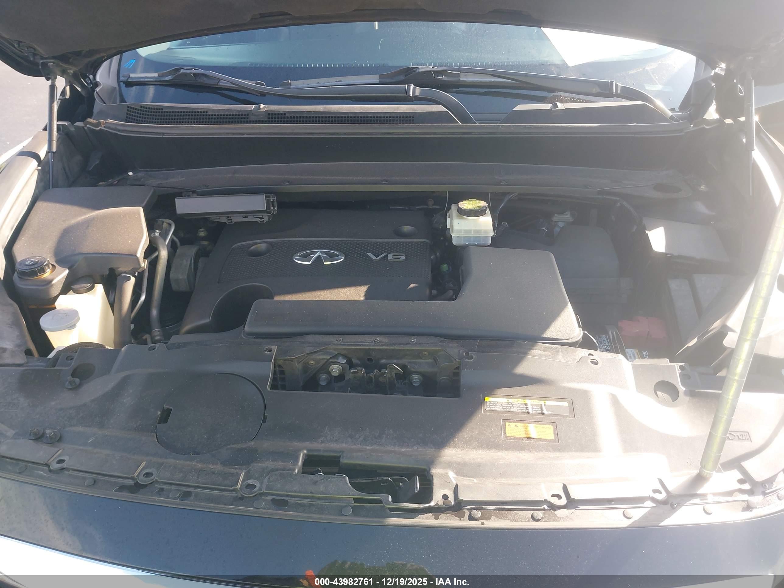 INFINITI QX60 image 10