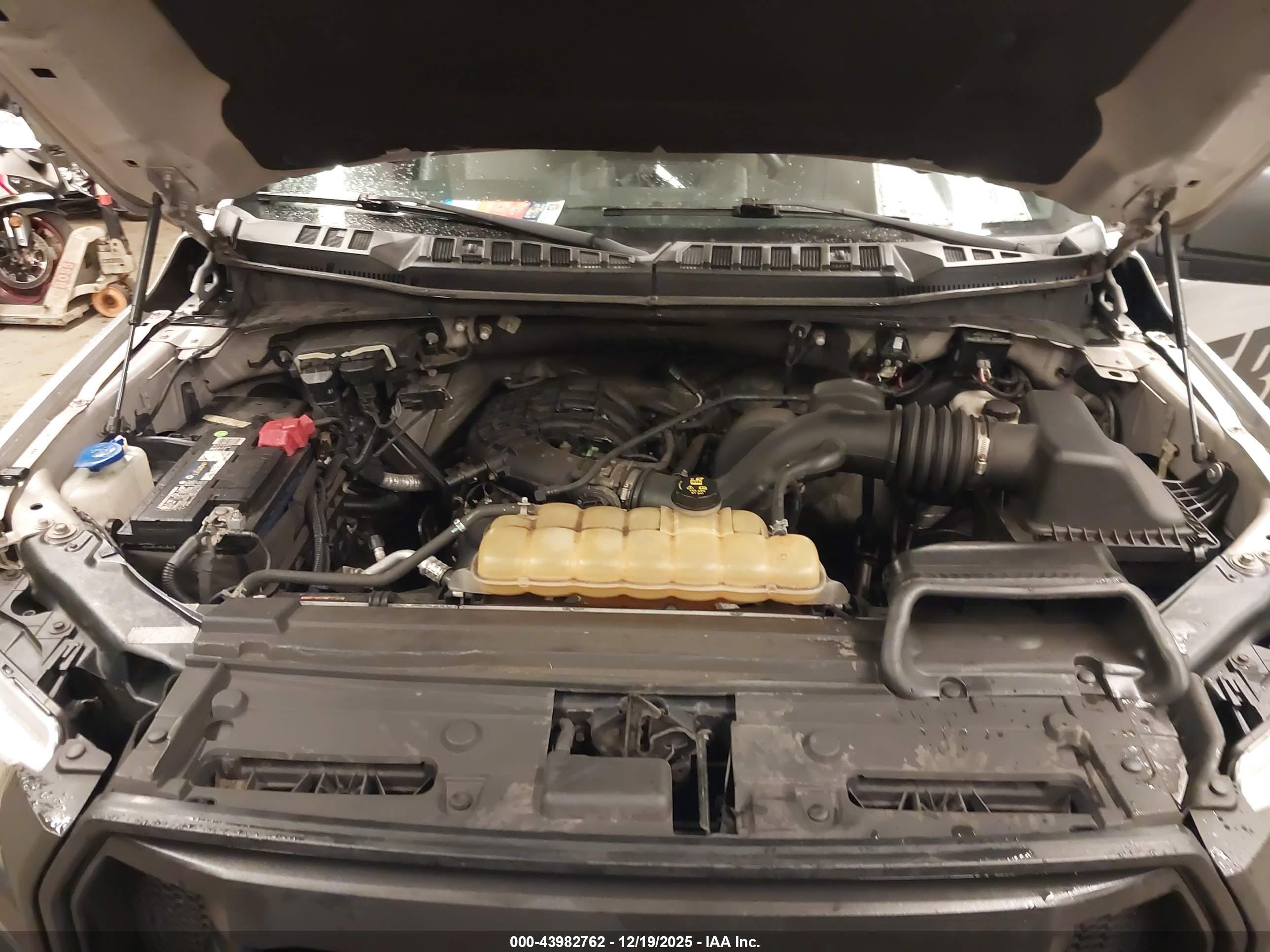 FORD F-150 image 10