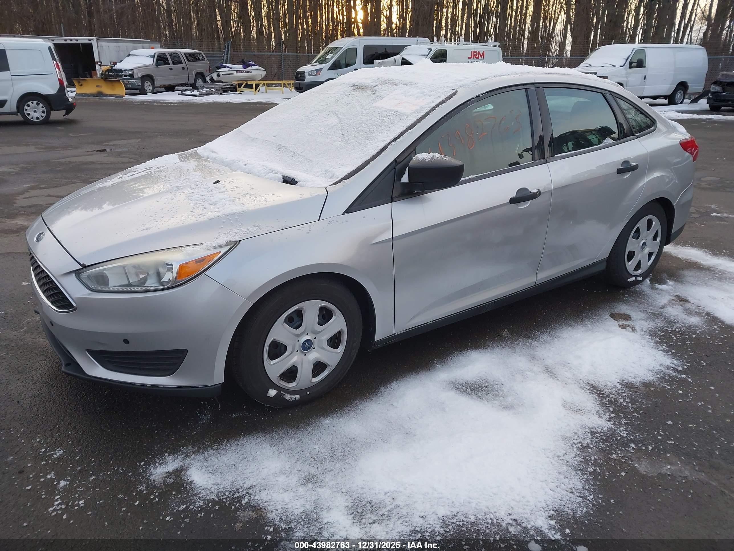 FORD FOCUS image 2
