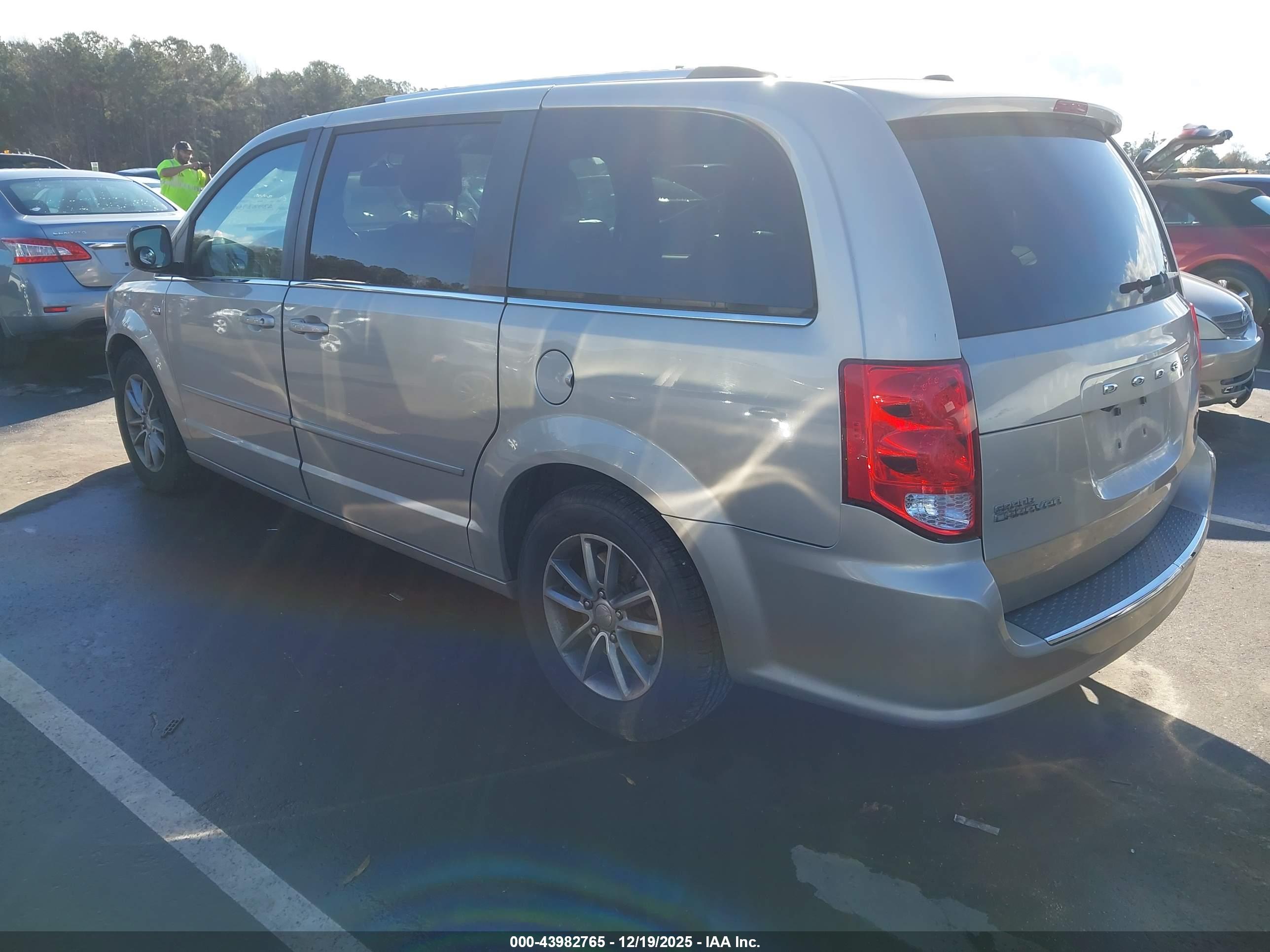 DODGE GRAND image 3