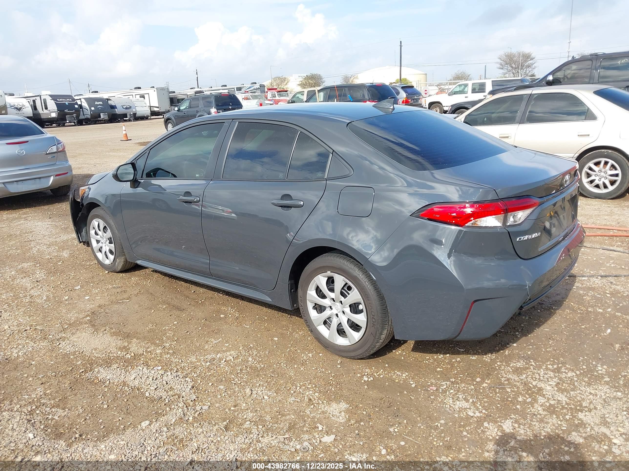 TOYOTA COROLLA image 3
