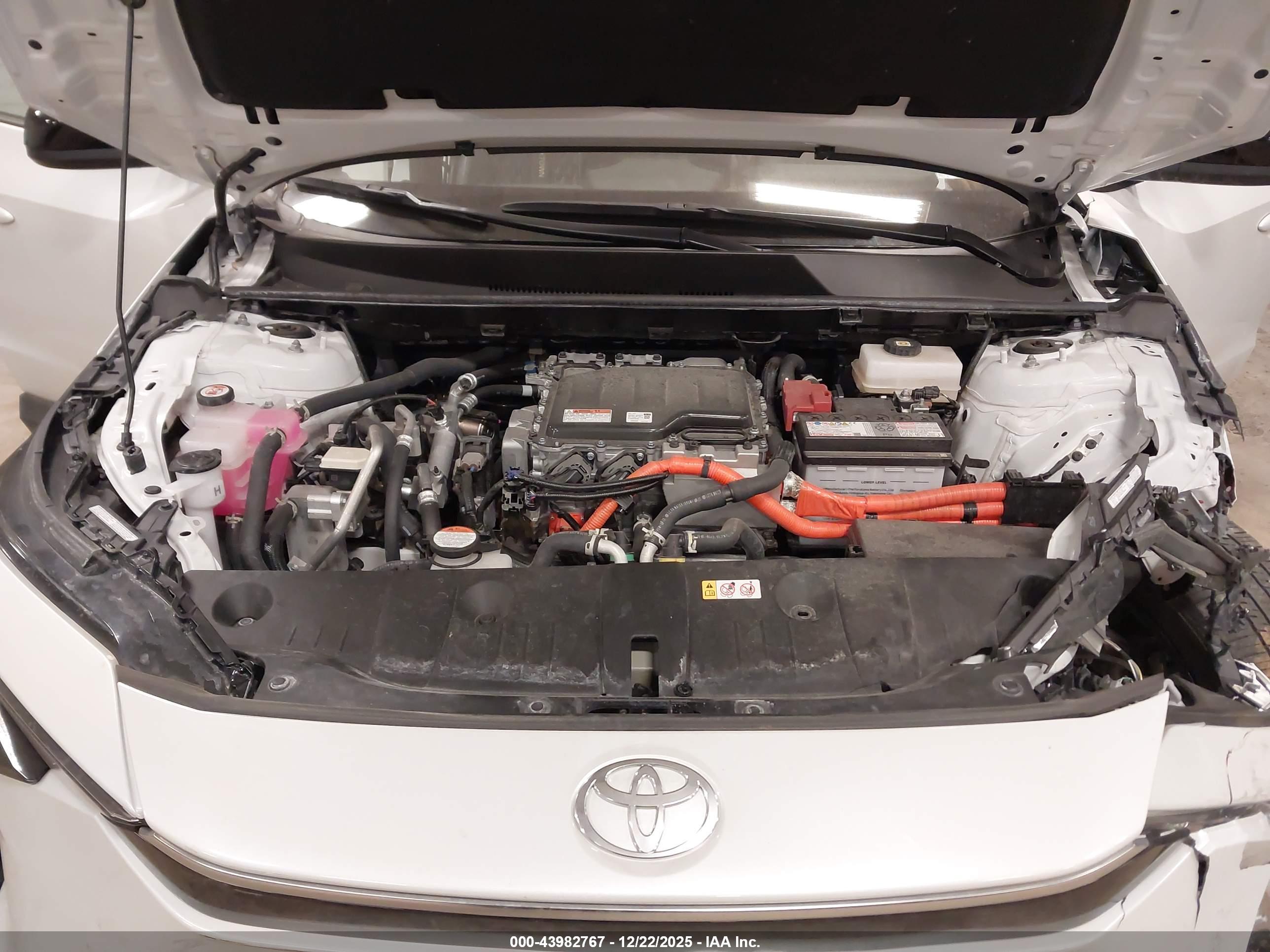 TOYOTA BZ4X image 10