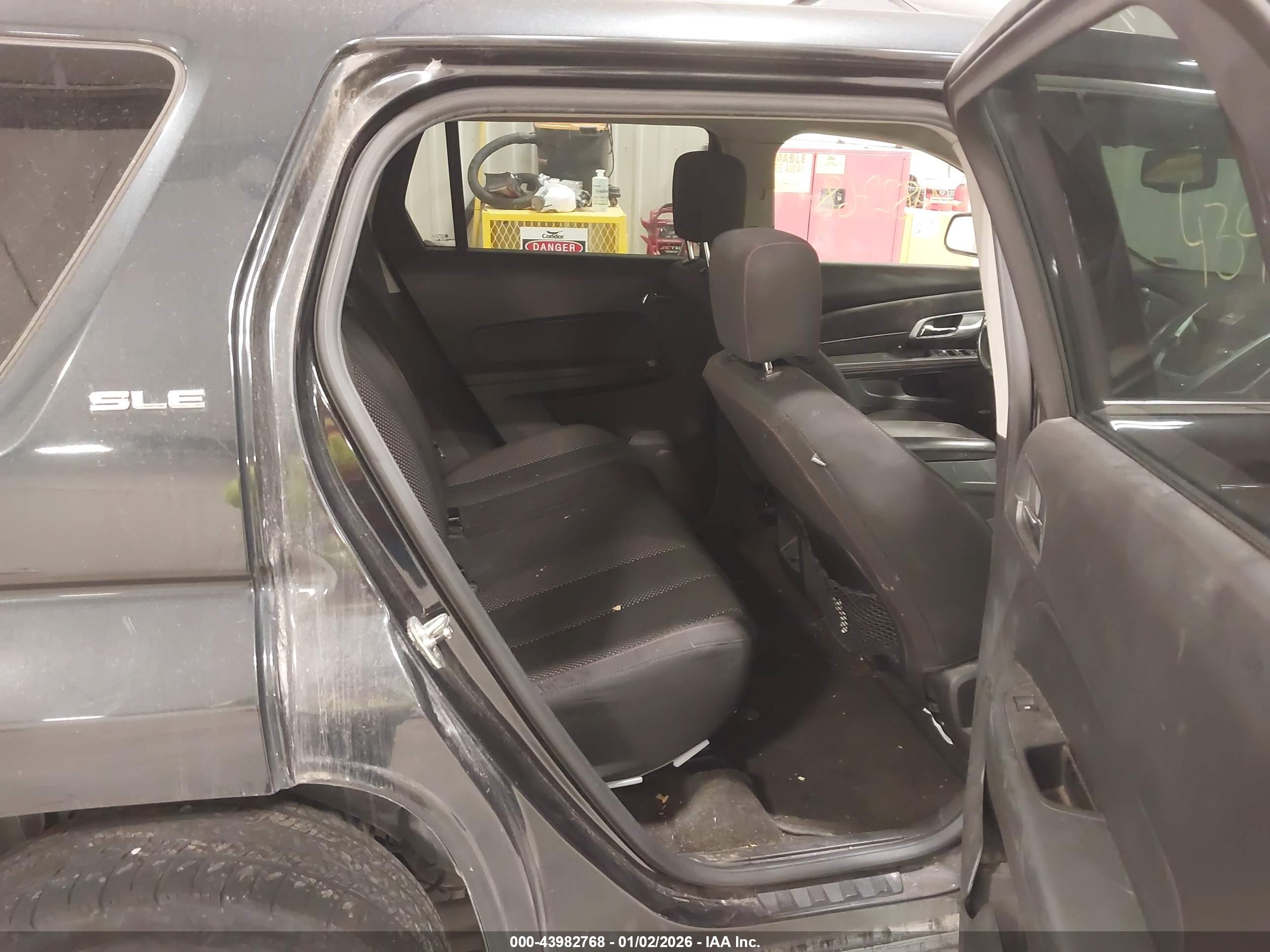 GMC TERRAIN image 8