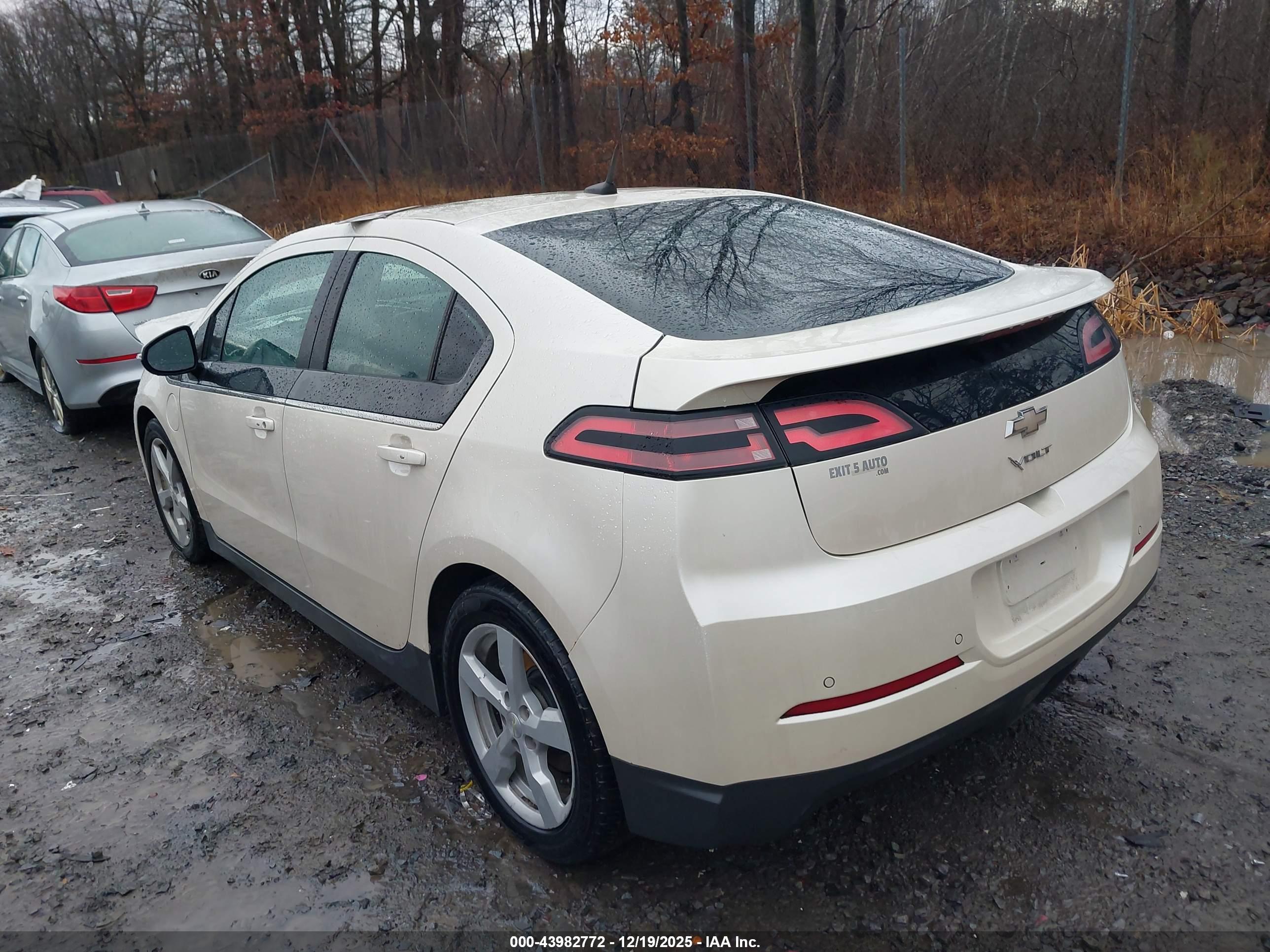CHEVROLET VOLT image 3