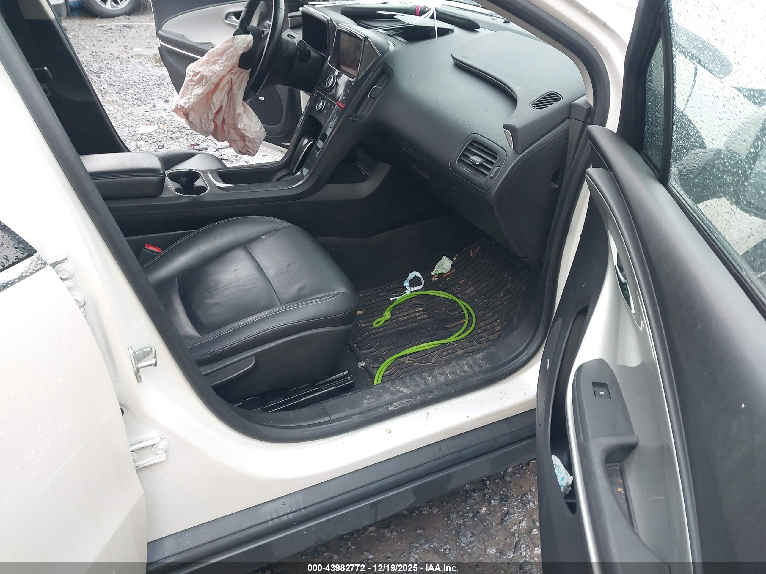 CHEVROLET VOLT image 5