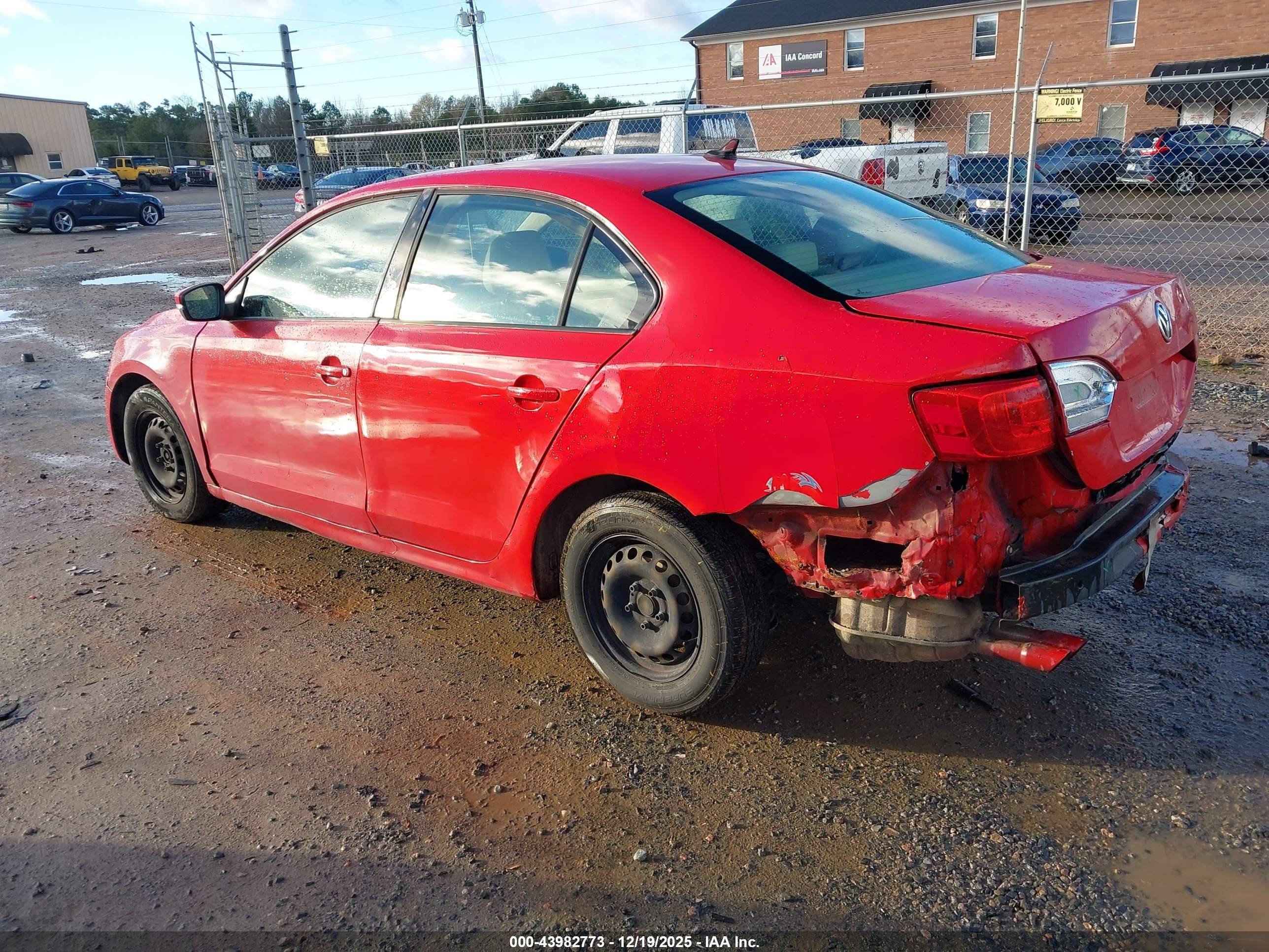 VOLKSWAGEN JETTA image 3