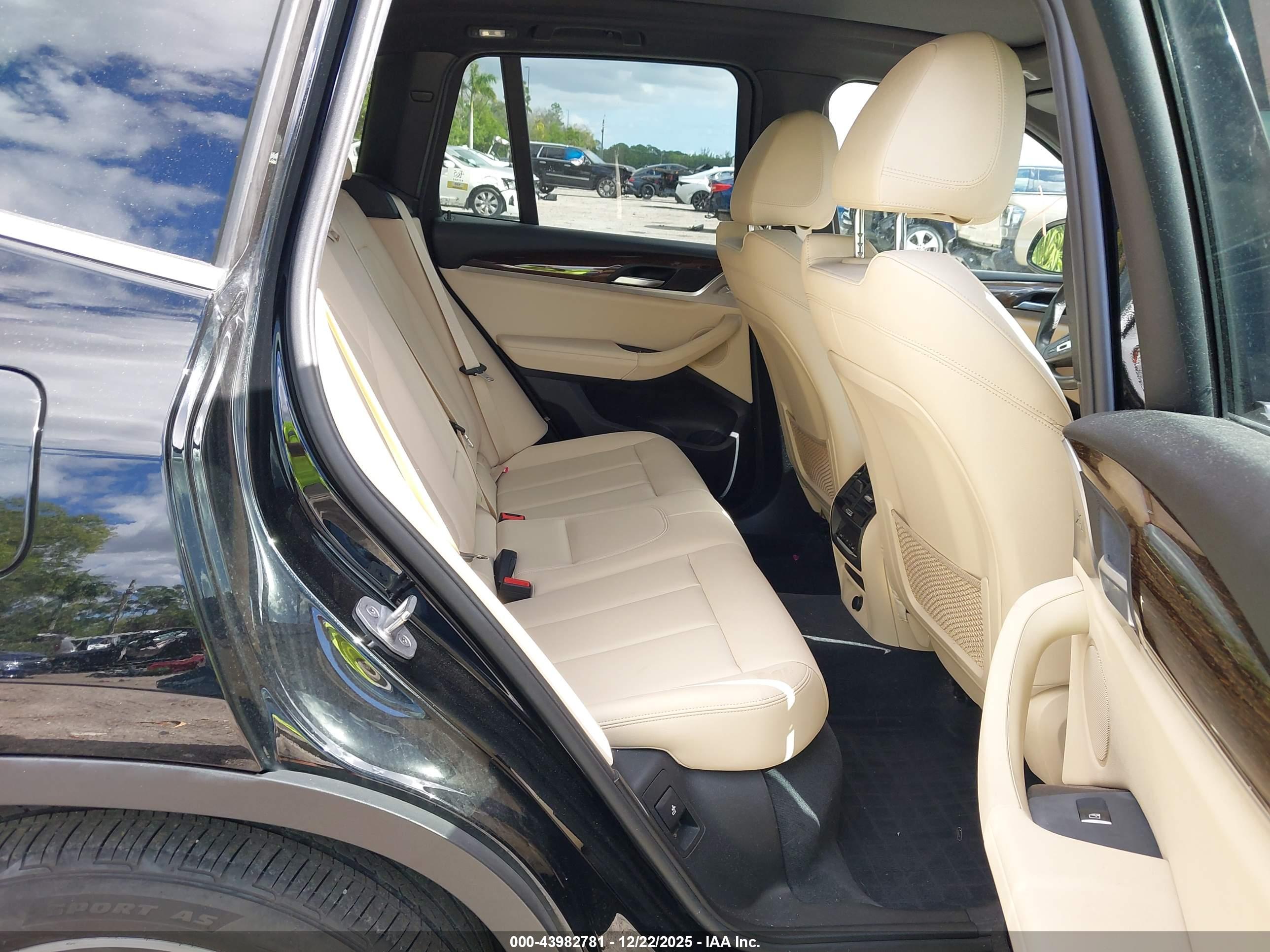 BMW X3 image 8