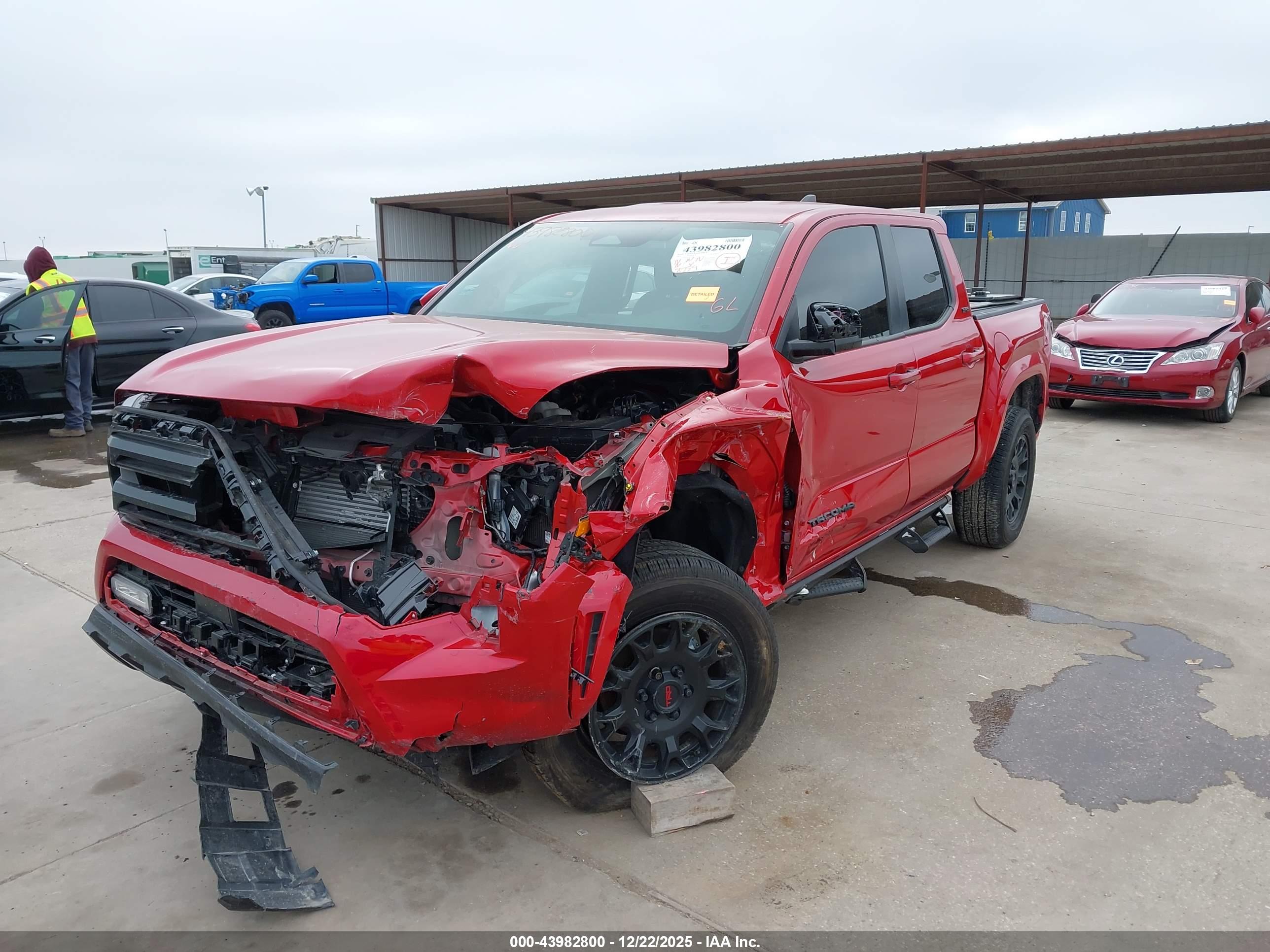 TOYOTA TACOMA image 2